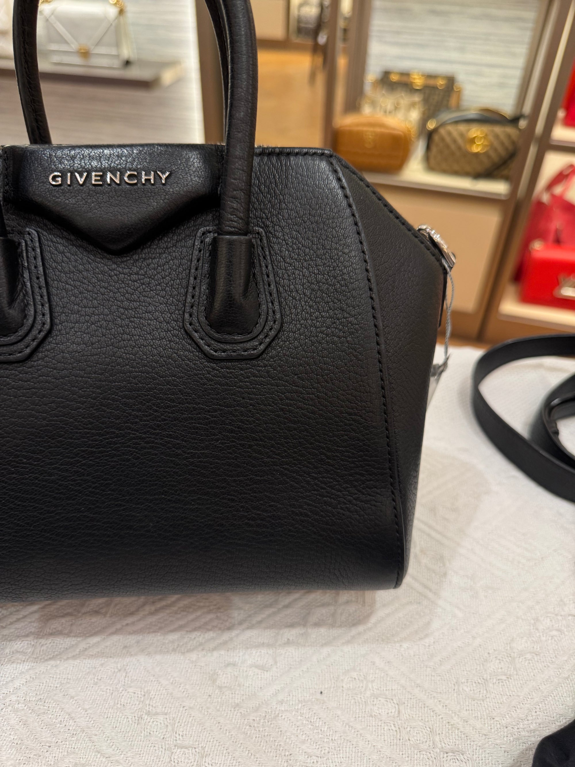 Givenchy Antigona Mini