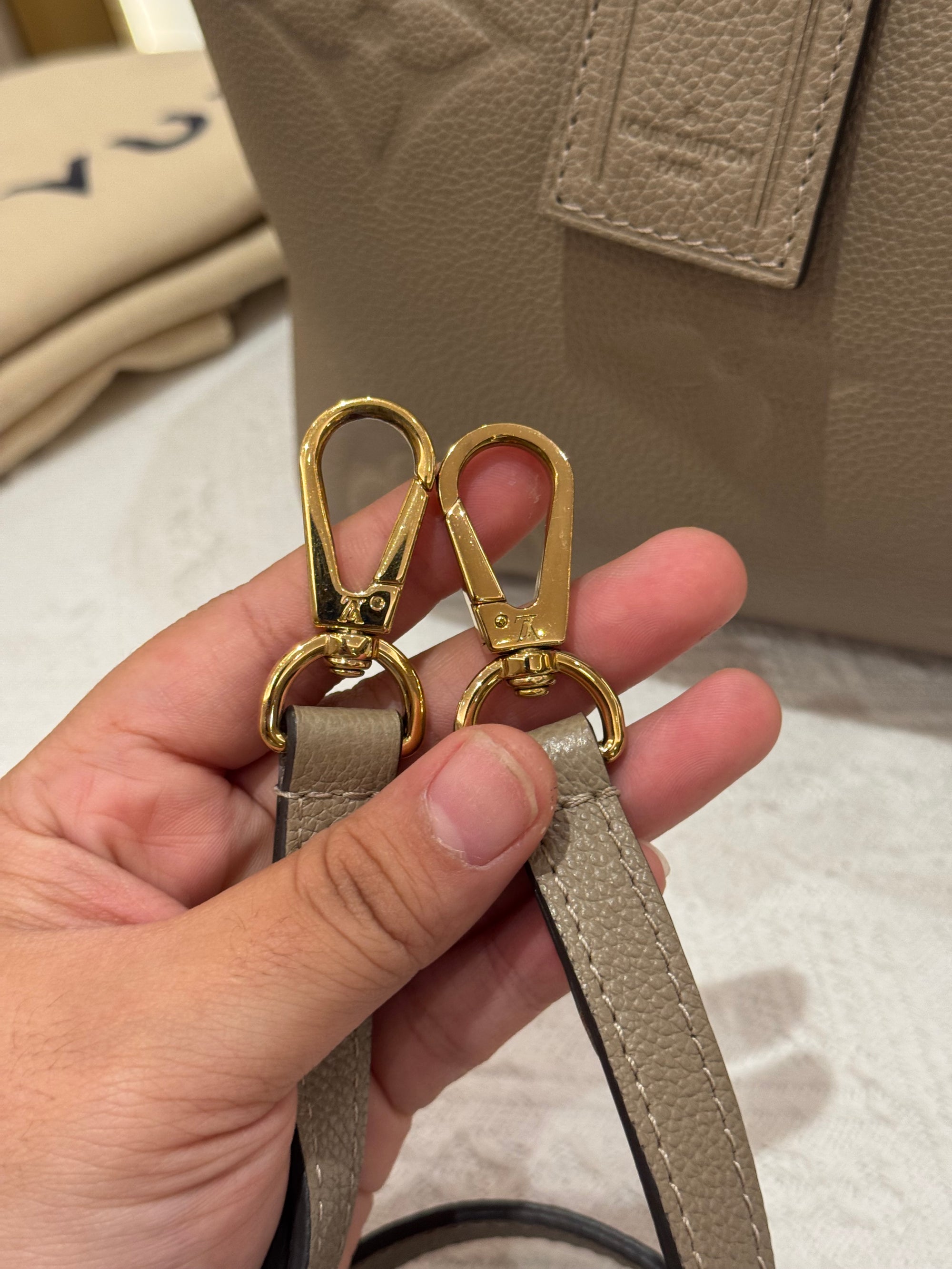 Louis Vuitton Grand Palais Empriante
