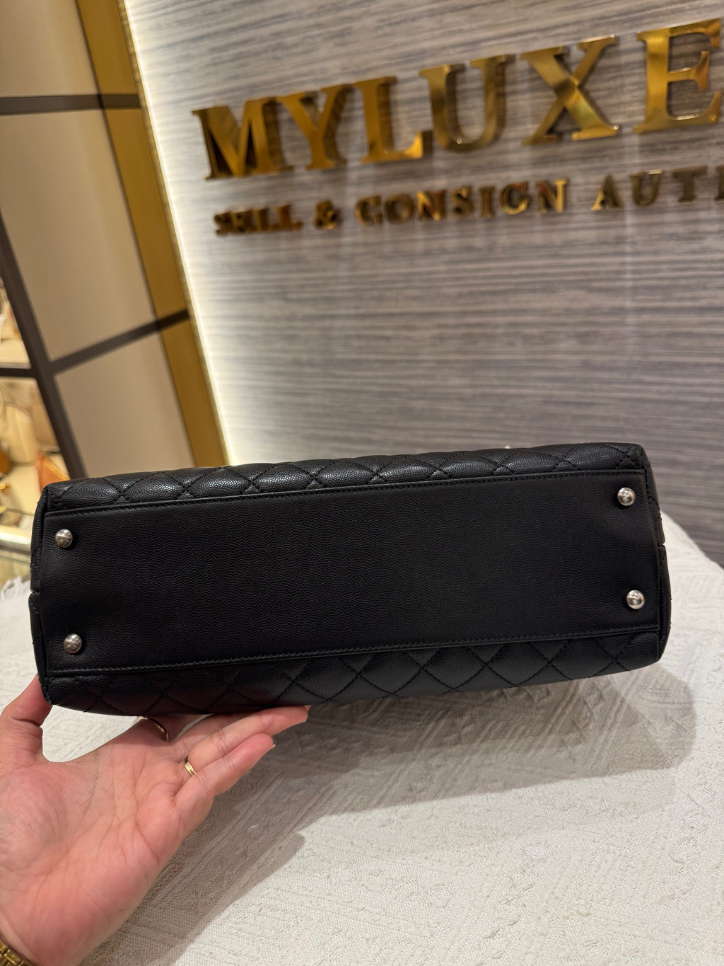Chanel Coco Handle Large
