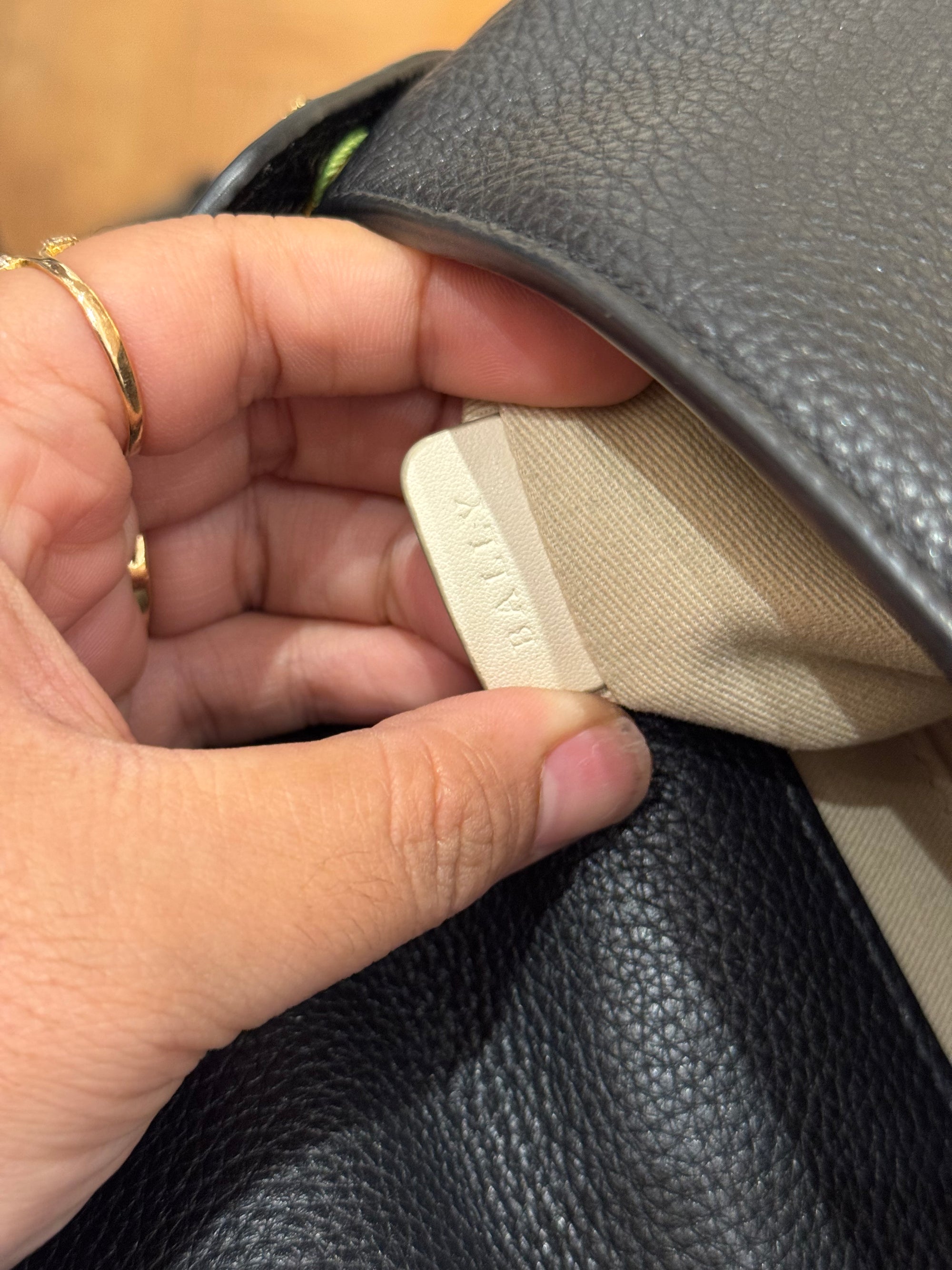 Bally Crossbody black