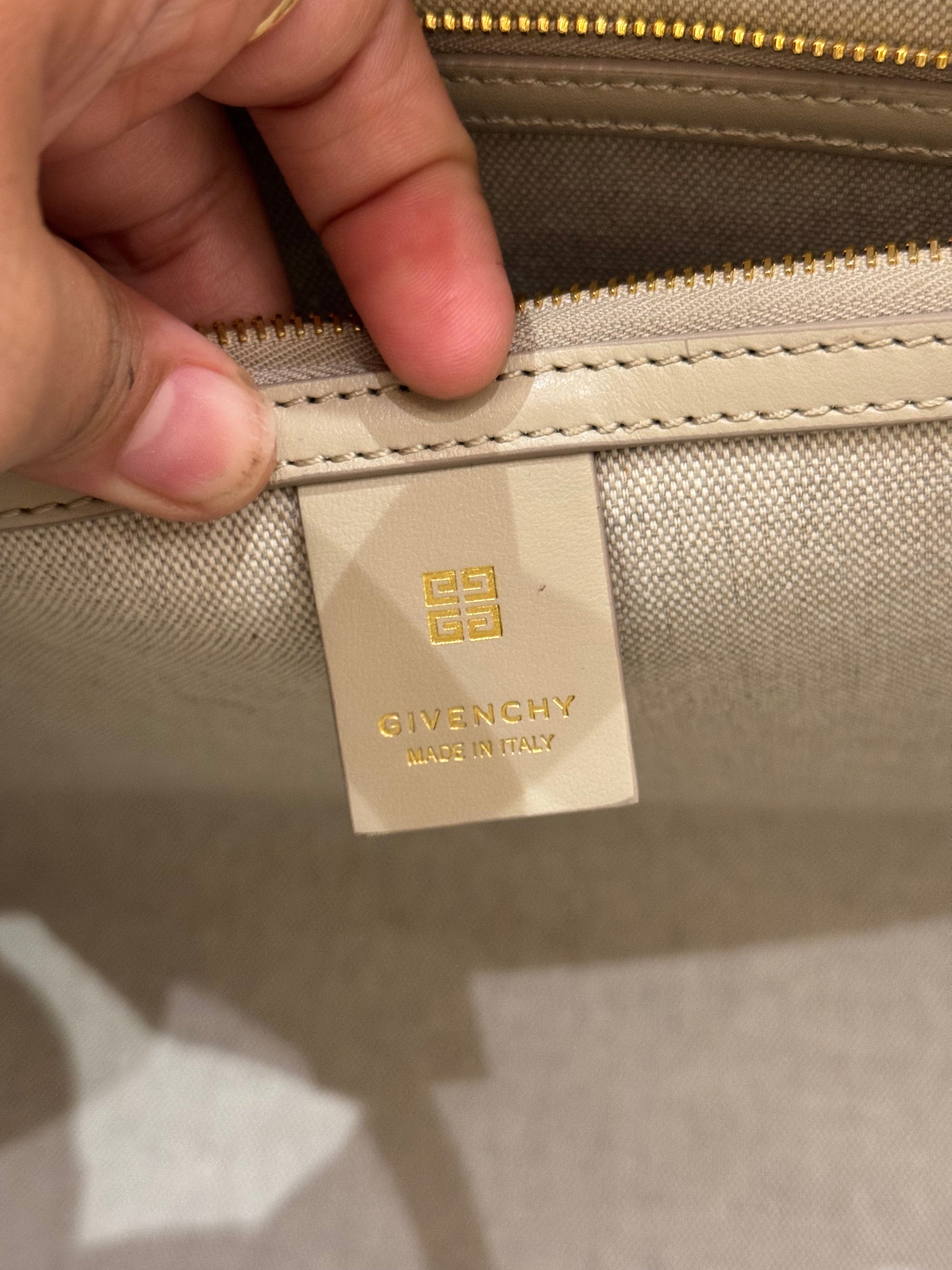 Givenchy G-Tote