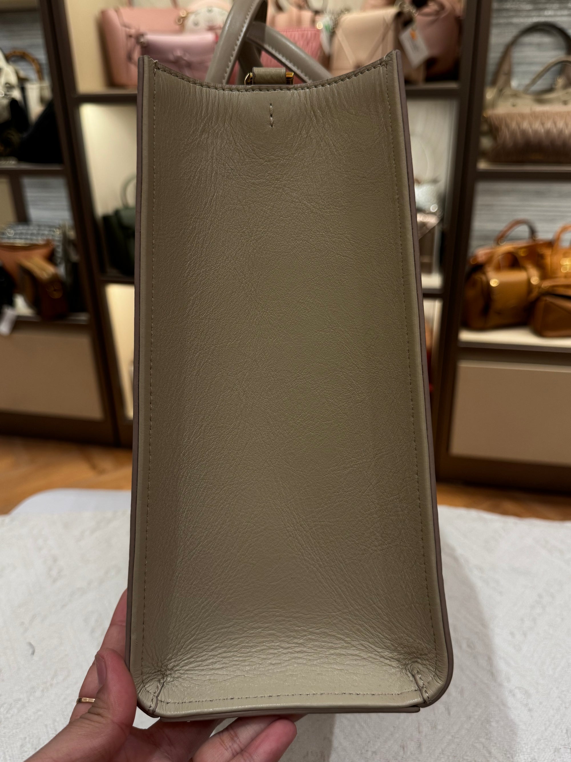 Givenchy G-Tote