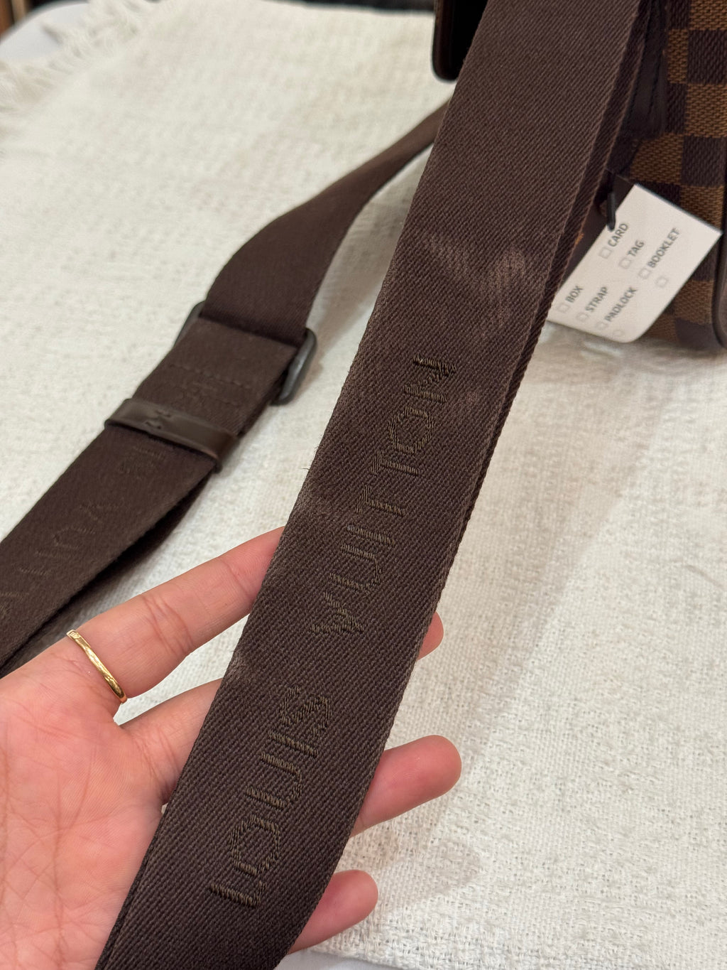 Louis Vuitton Shelton MM Damier