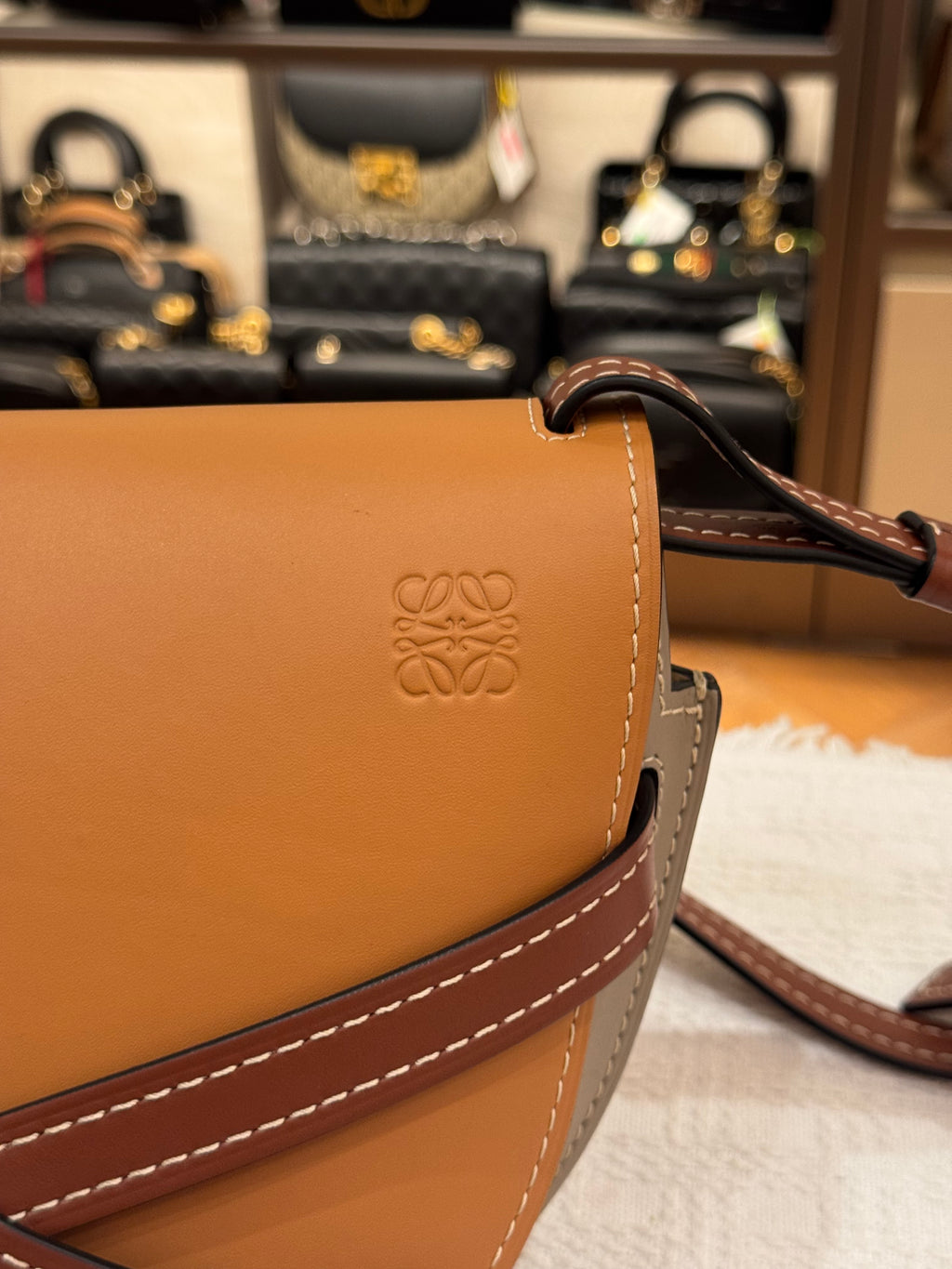 Loewe Gate Tan Multicolor