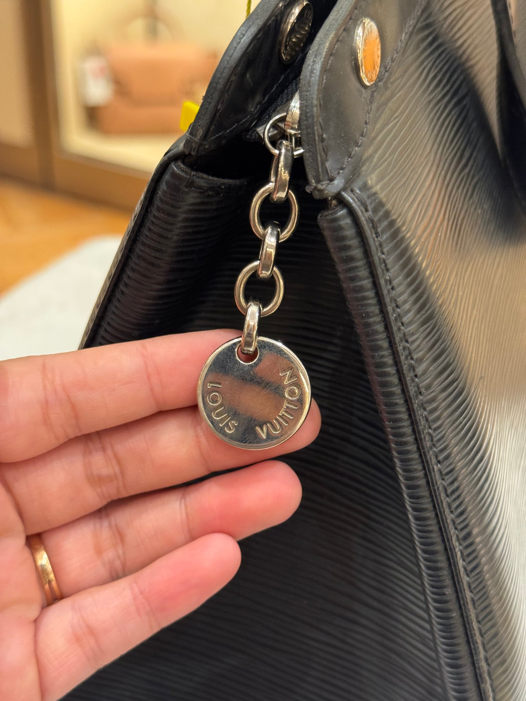Louis Vuitton Brea GM