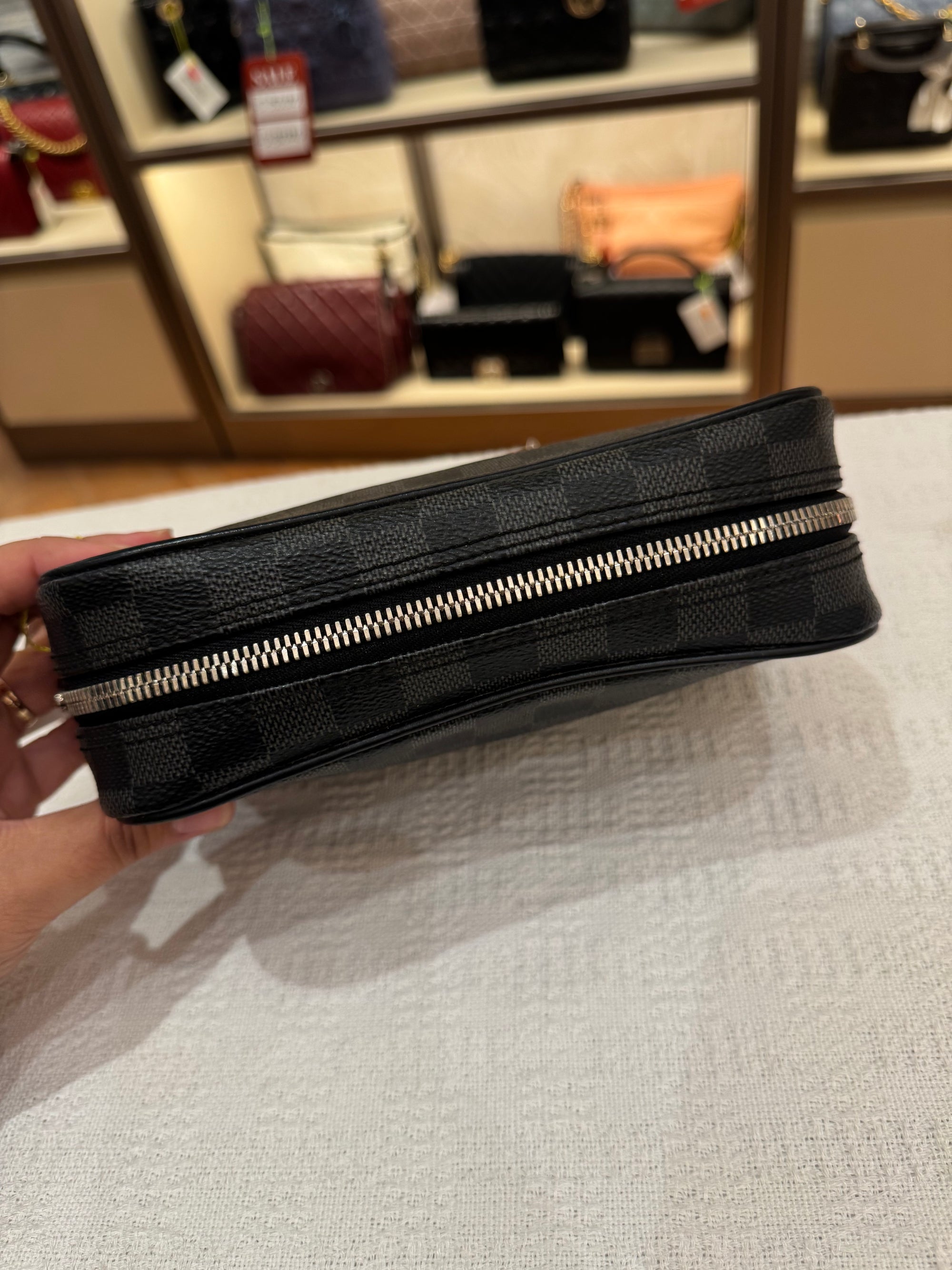 Louis Vuitton Pochette Damier Graphite