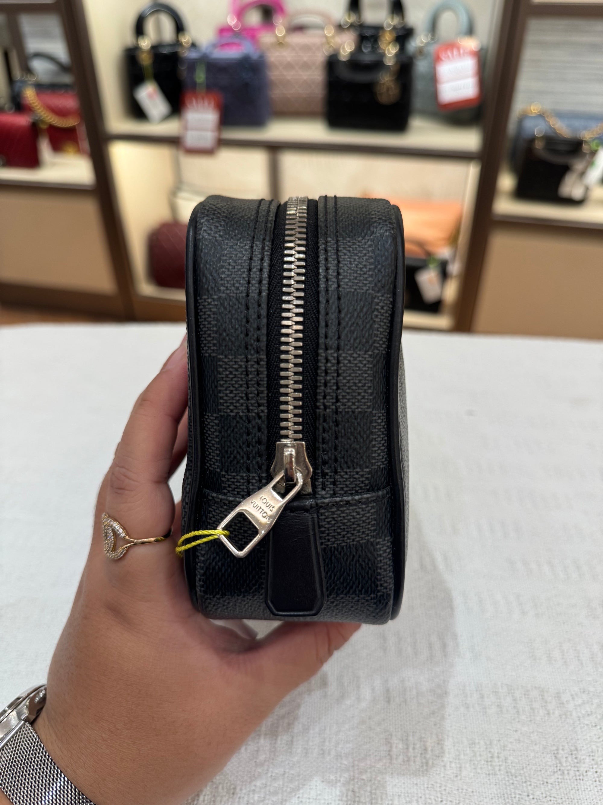 Louis Vuitton Pochette Damier Graphite