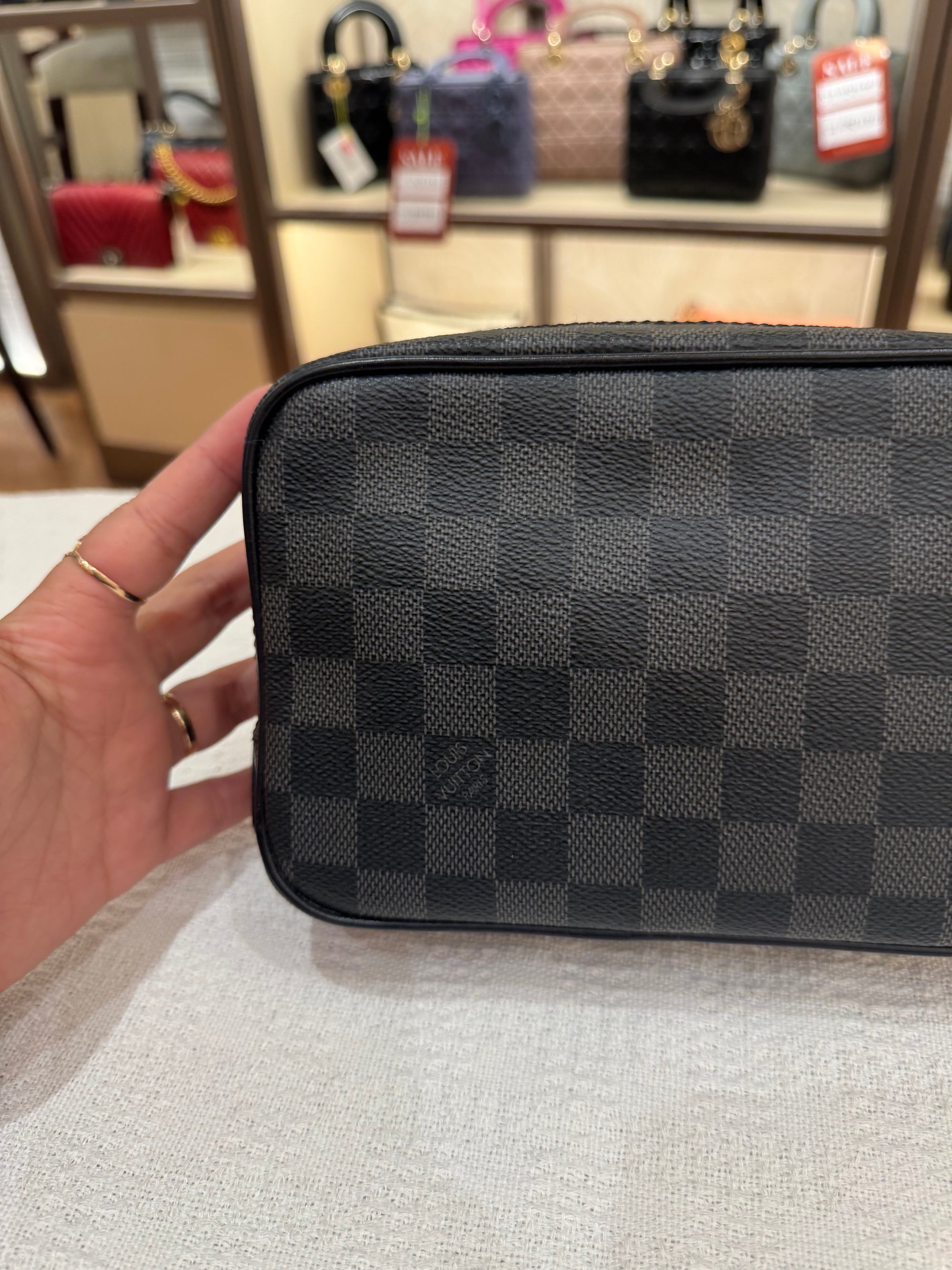 Louis Vuitton Pochette Damier Graphite