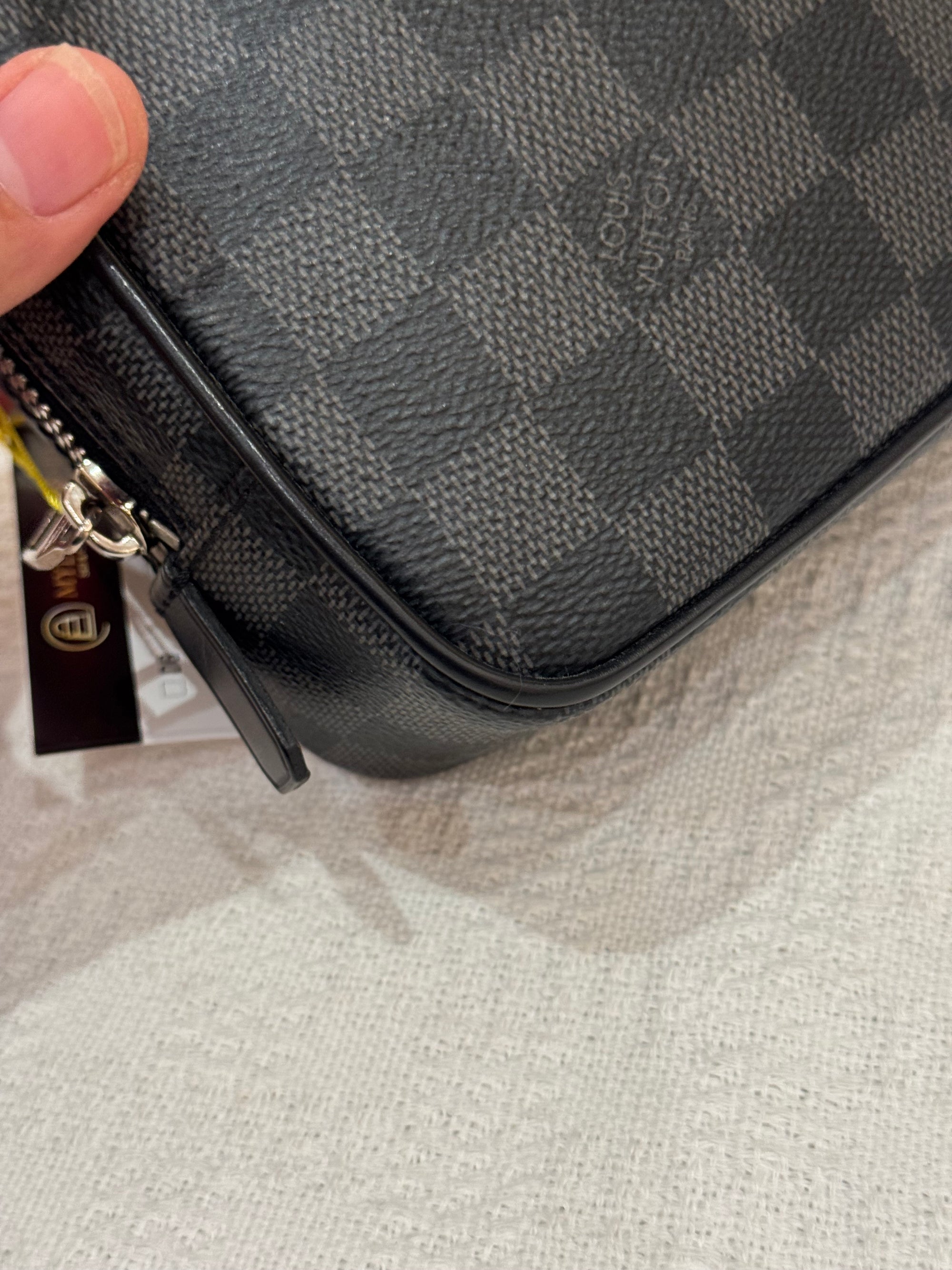 Louis Vuitton Pochette Damier Graphite