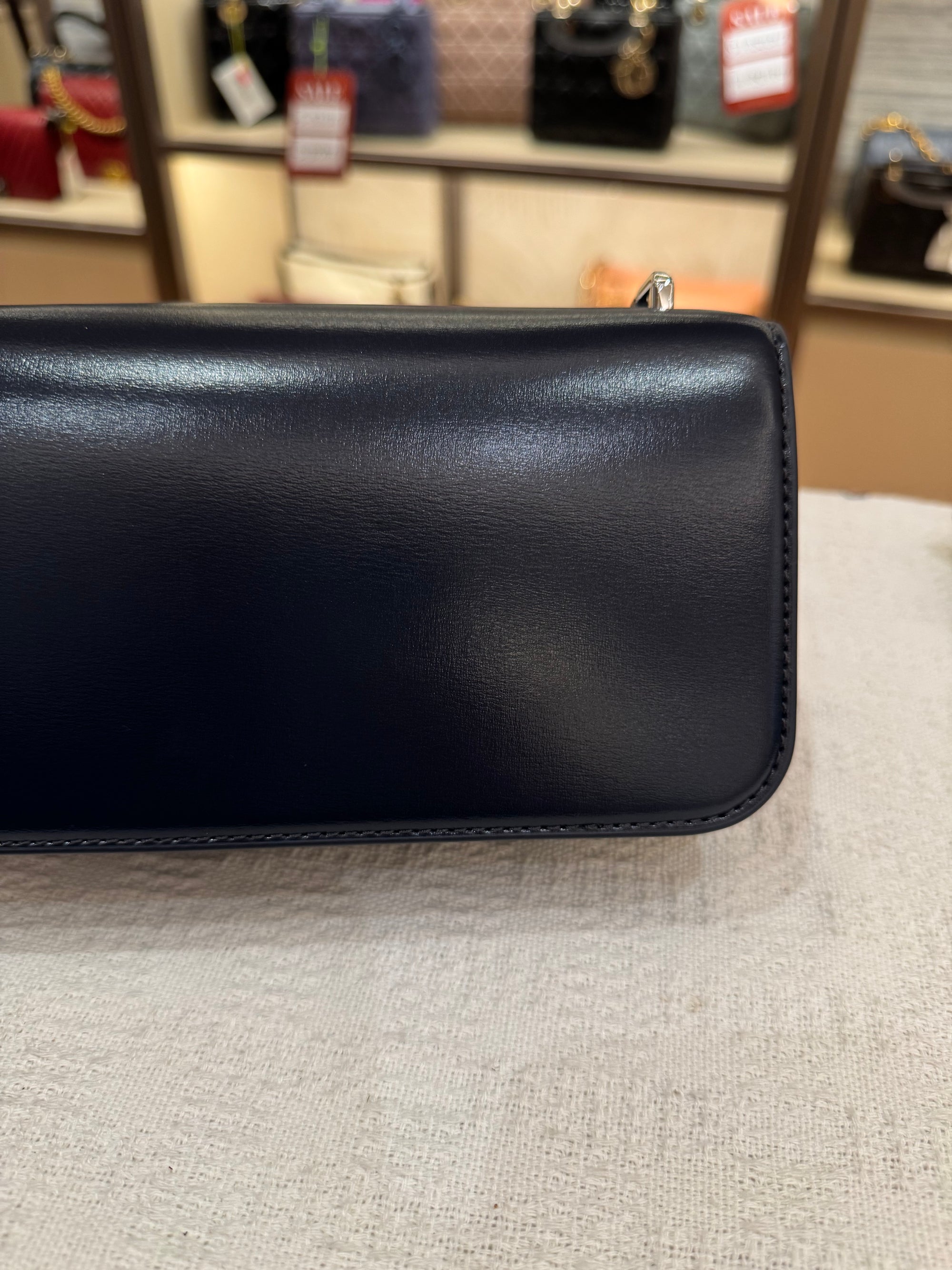 Tory Burch Eleanor East West