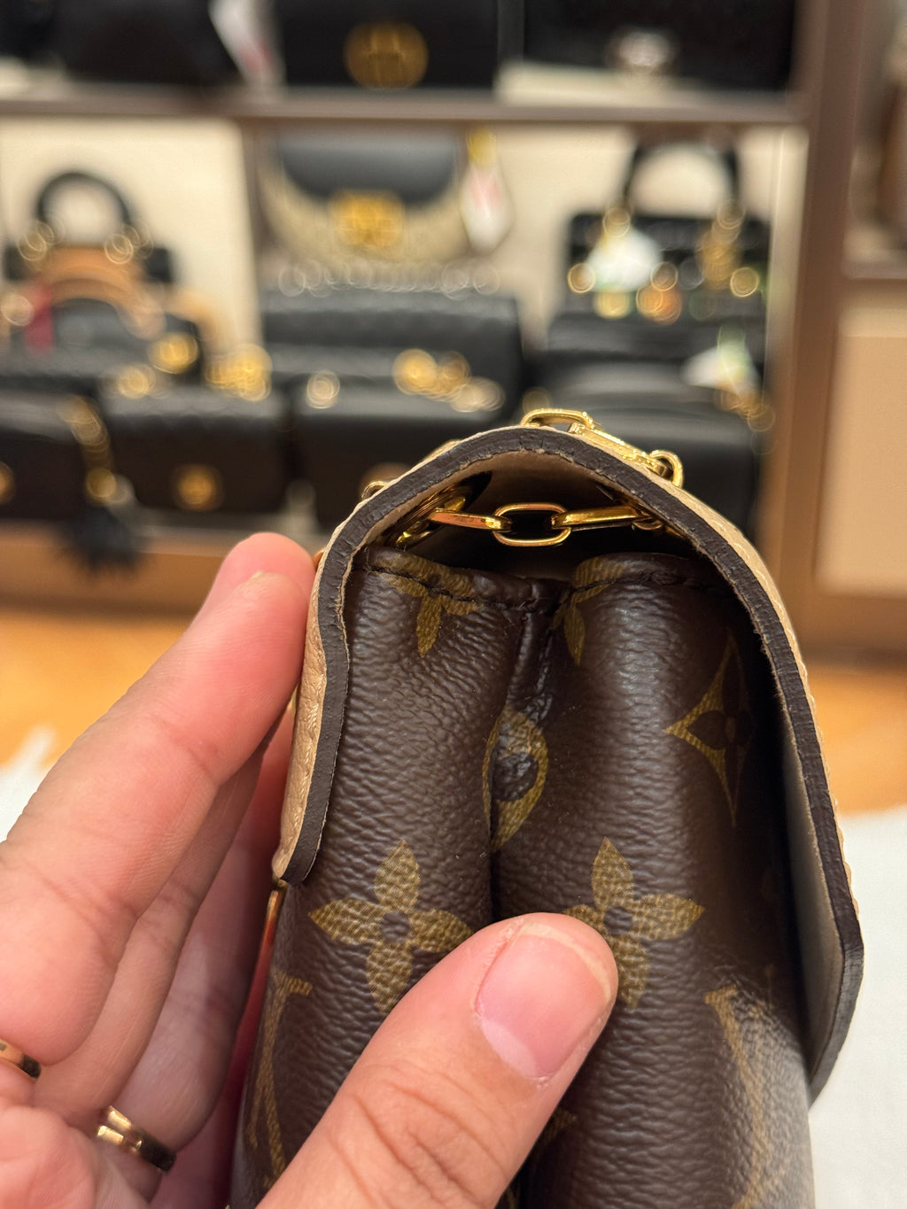 Louis Vuitton Pallas Chain Monogram Dune