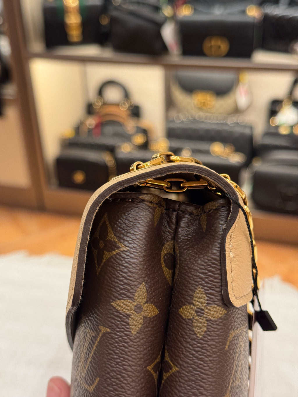 Louis Vuitton Pallas Chain Monogram Dune