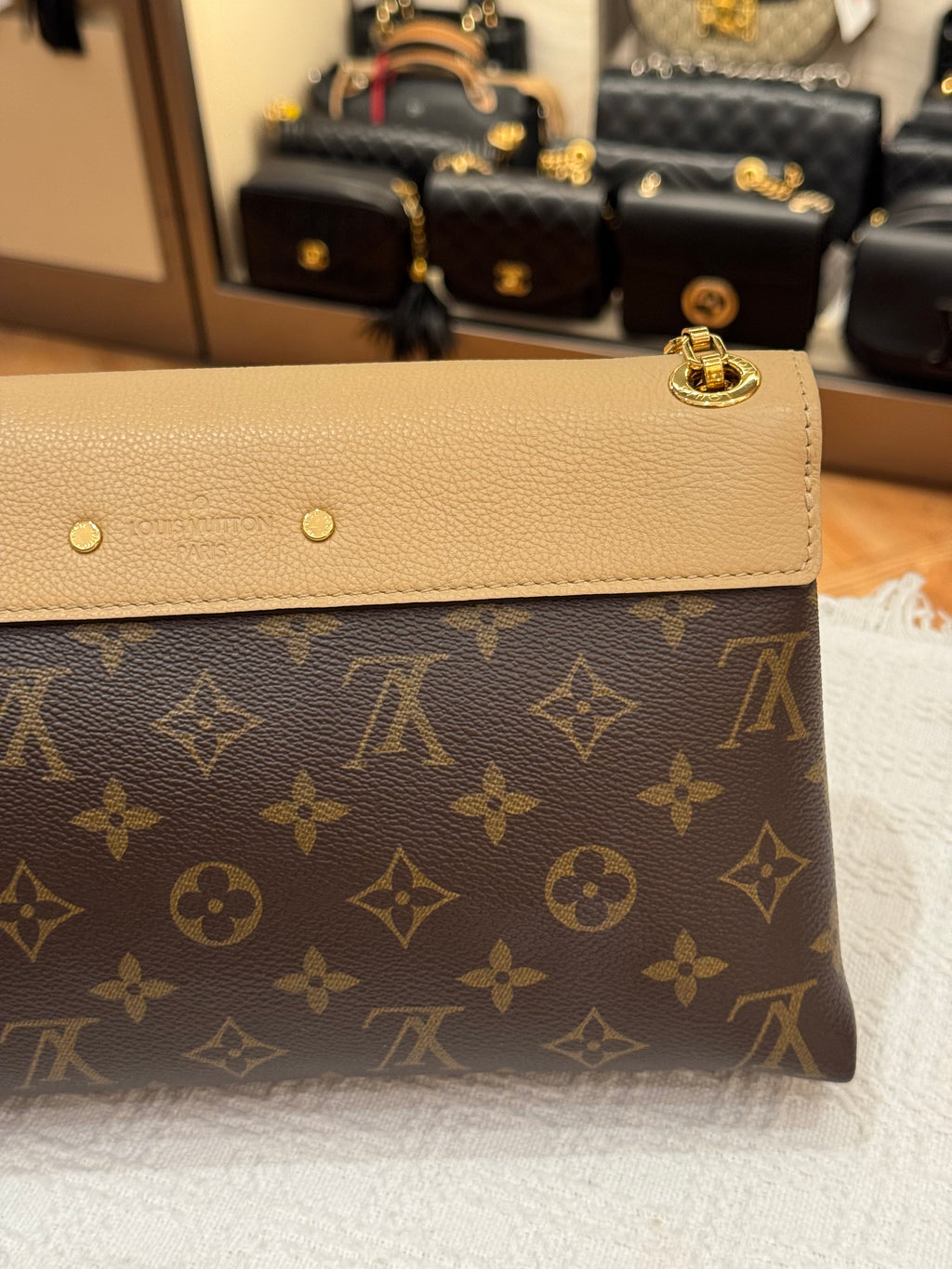 Louis Vuitton Pallas Chain Monogram Dune