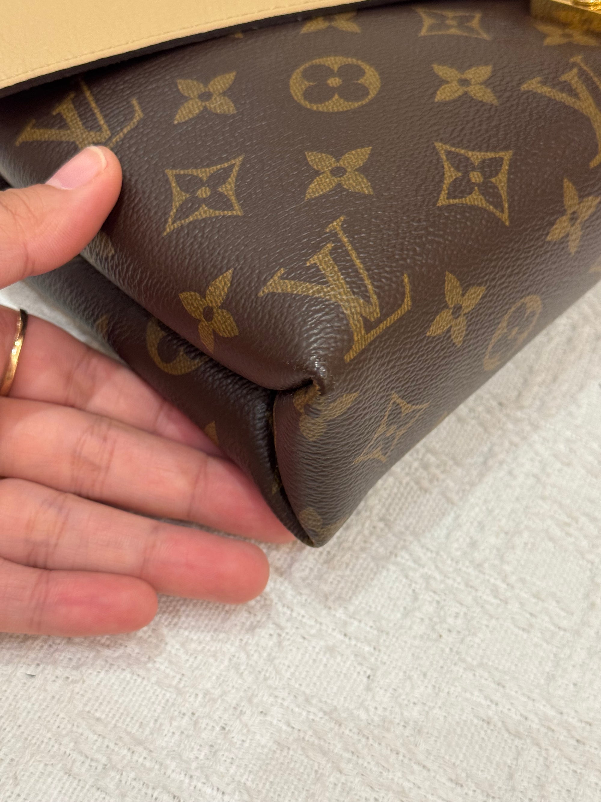 Louis Vuitton Pallas Chain Monogram Dune