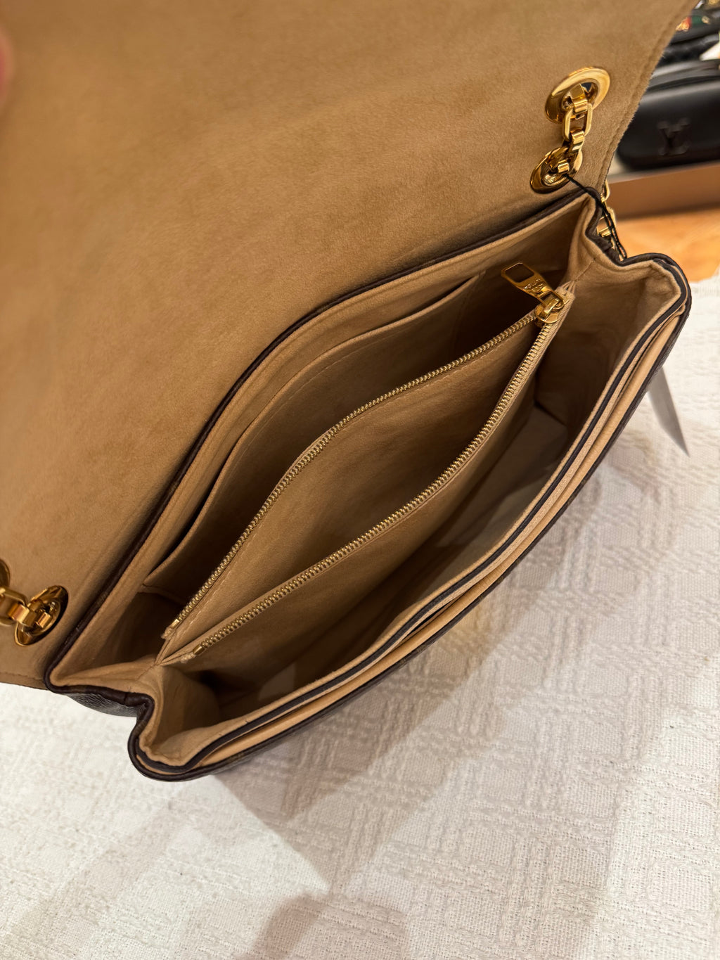 Louis Vuitton Pallas Chain Monogram Dune