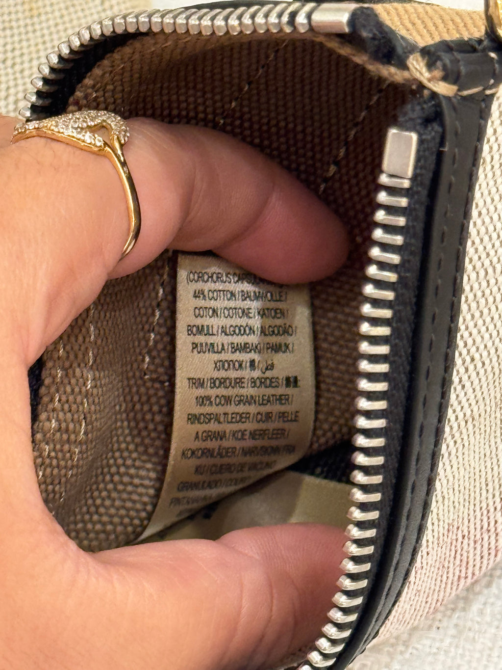 Burberry Ashby Medium Bucket