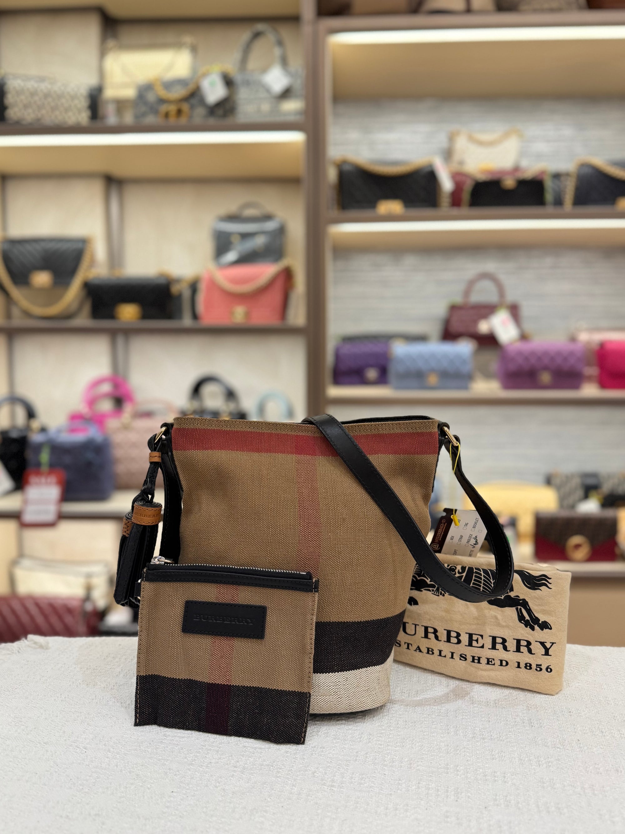 Burberry Ashby Medium Bucket