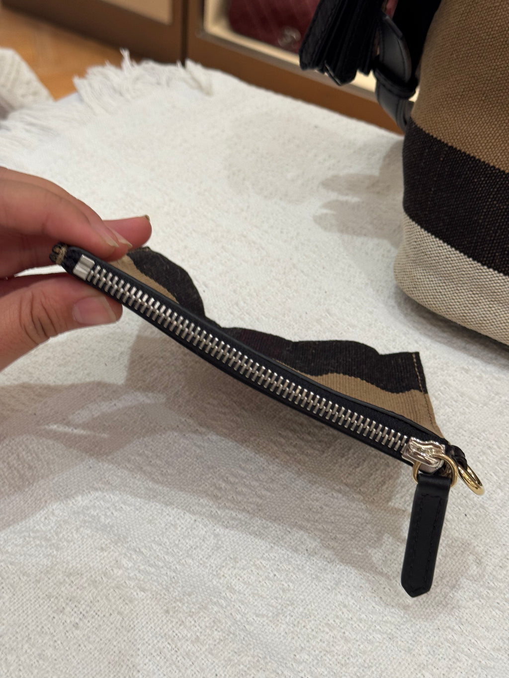 Burberry Ashby Medium Bucket