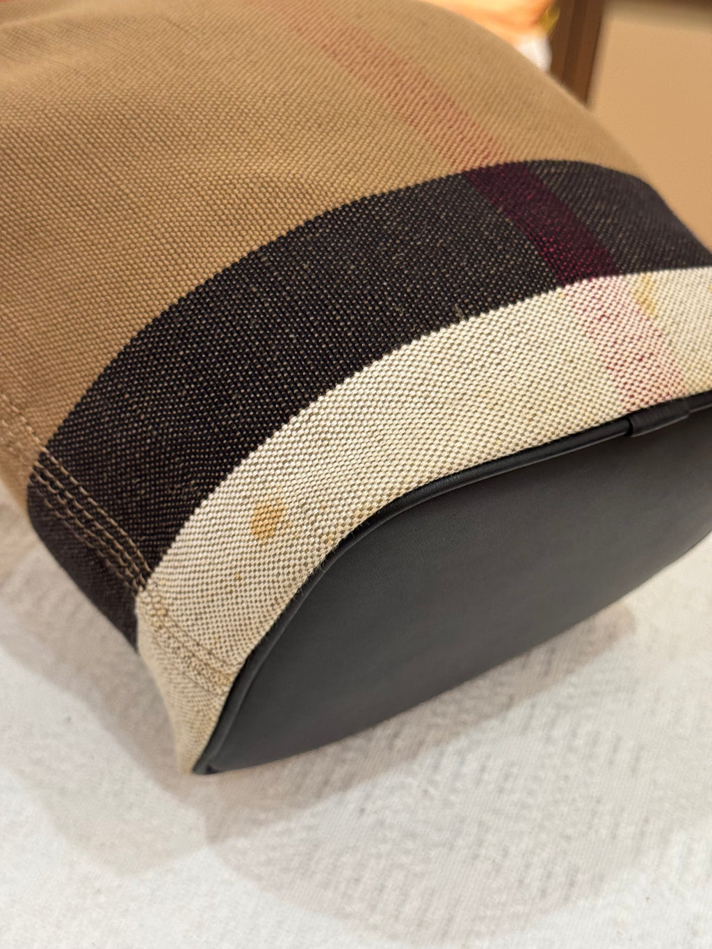 Burberry Ashby Medium Bucket