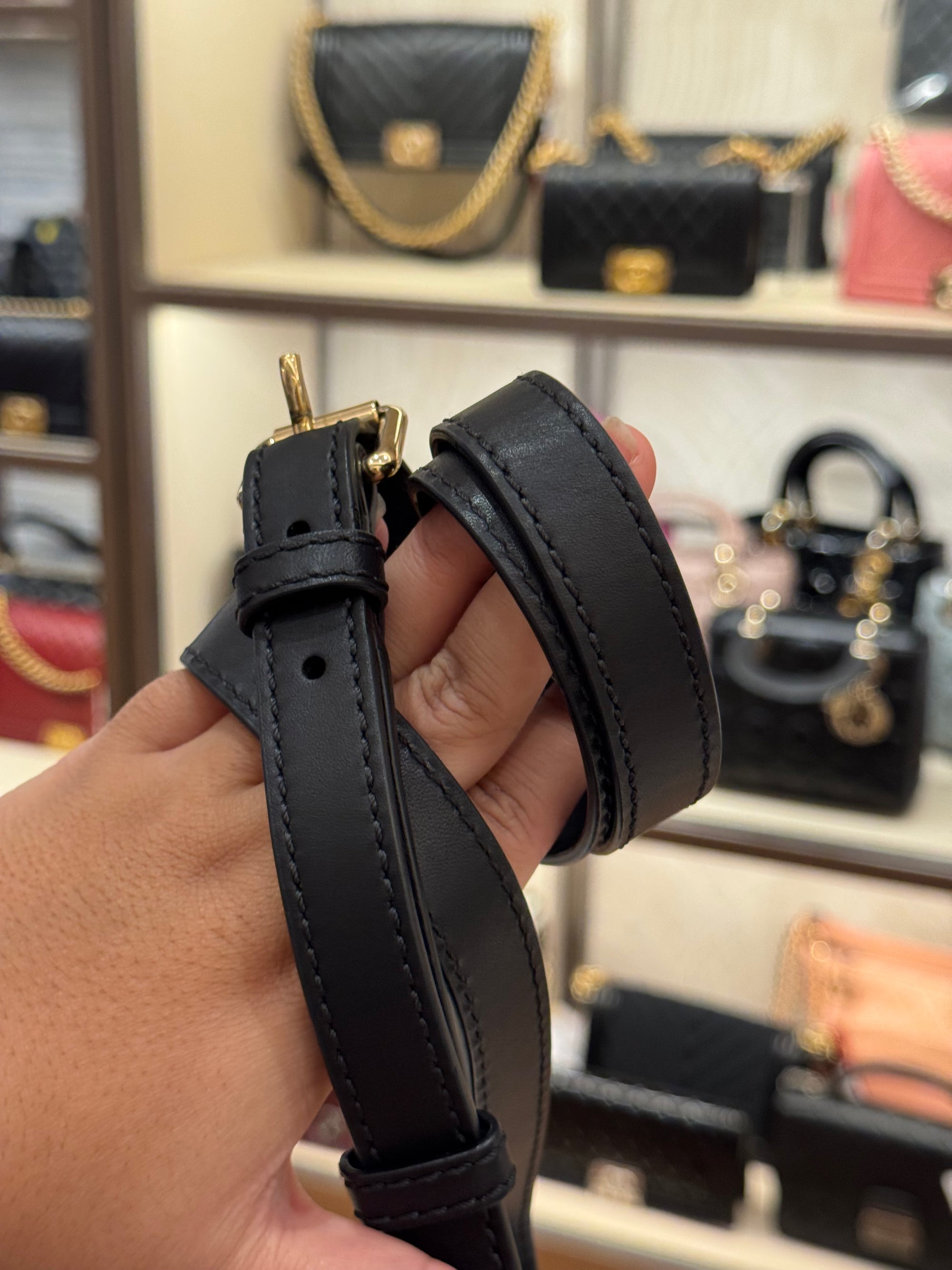Burberry Ashby Medium Bucket