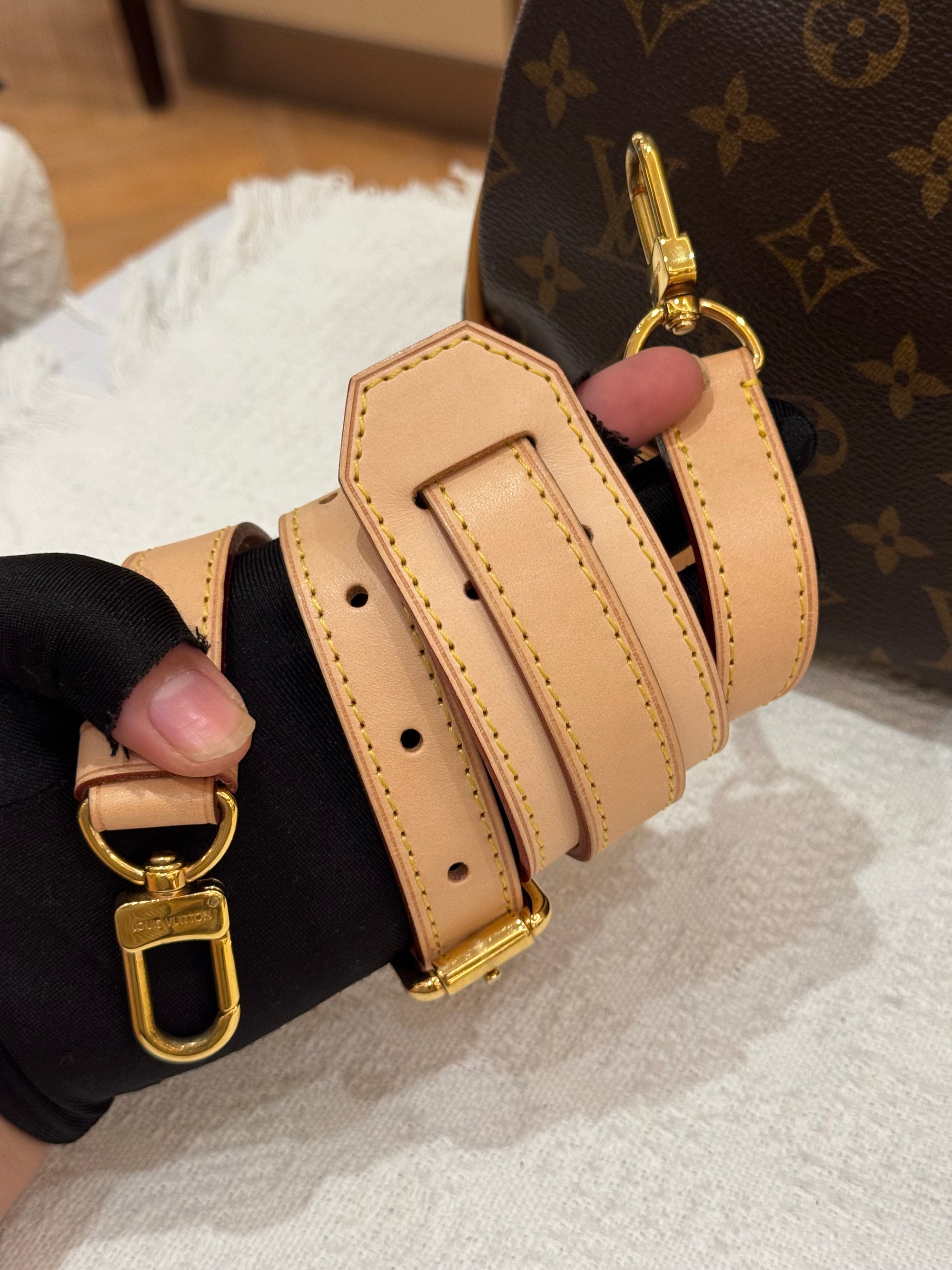 Louis Vuitton Retiro PM Monogram