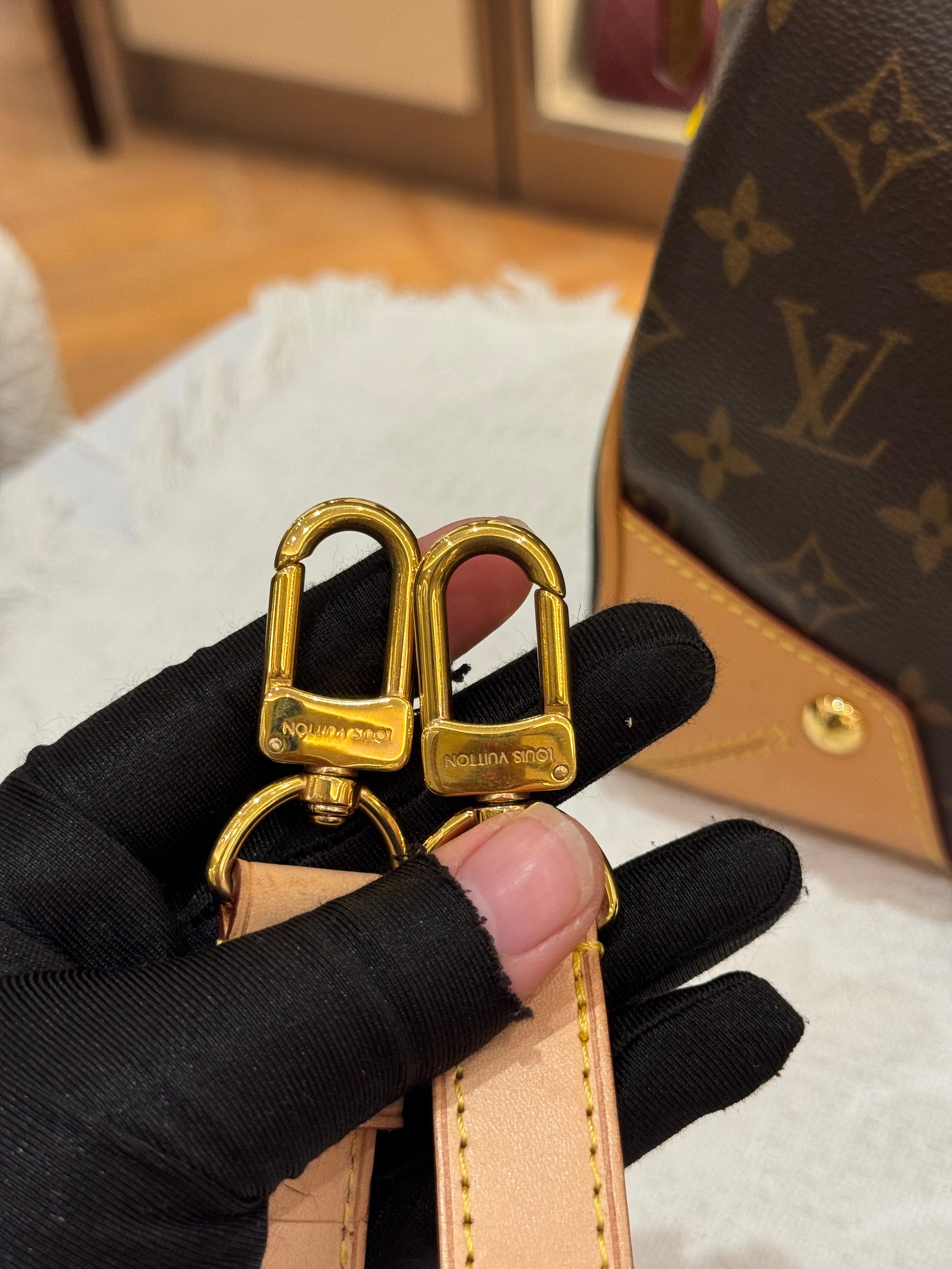 Louis Vuitton Retiro PM Monogram