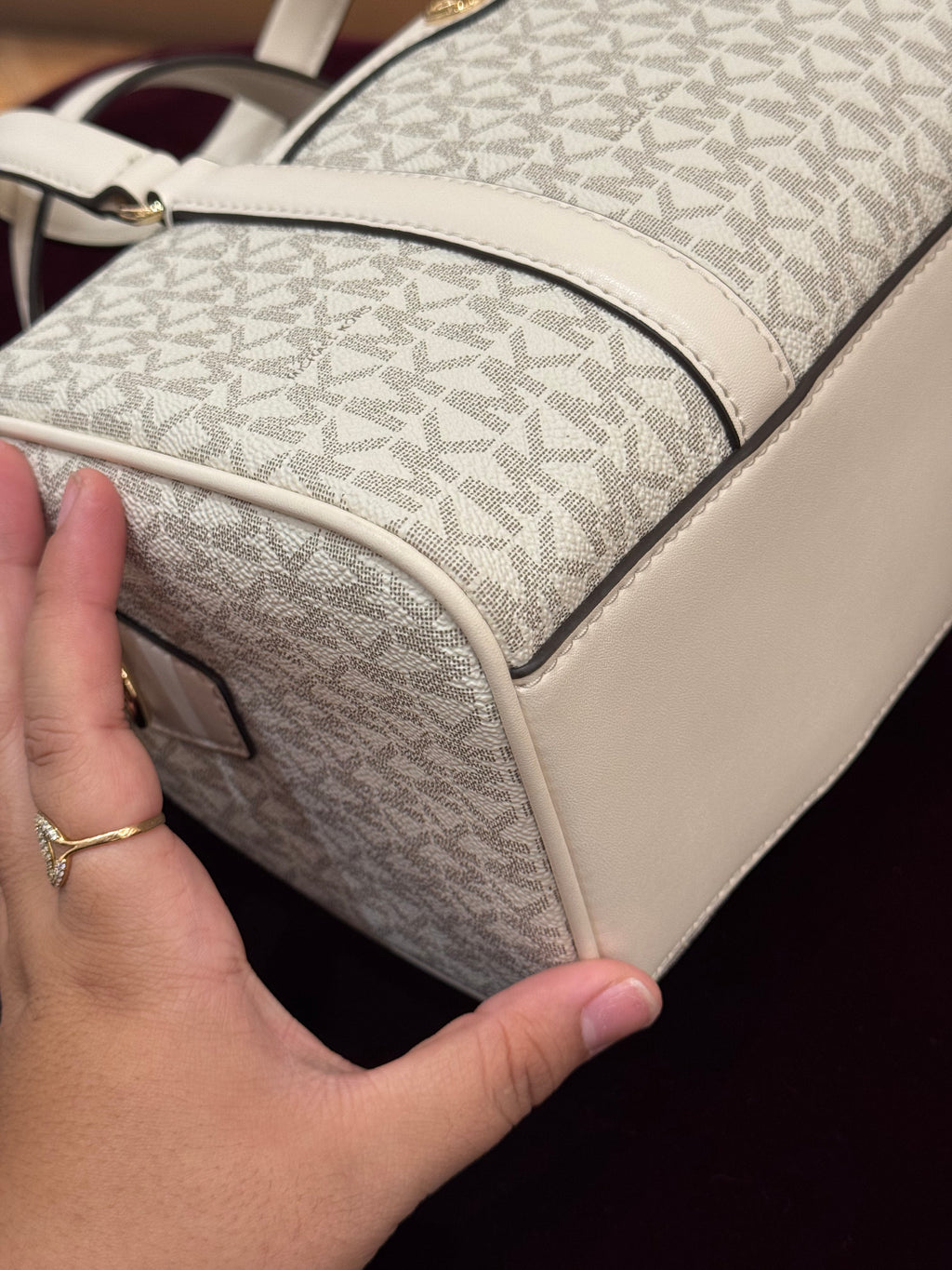 Michael Kors Travel Duffle Medium Cream Multi