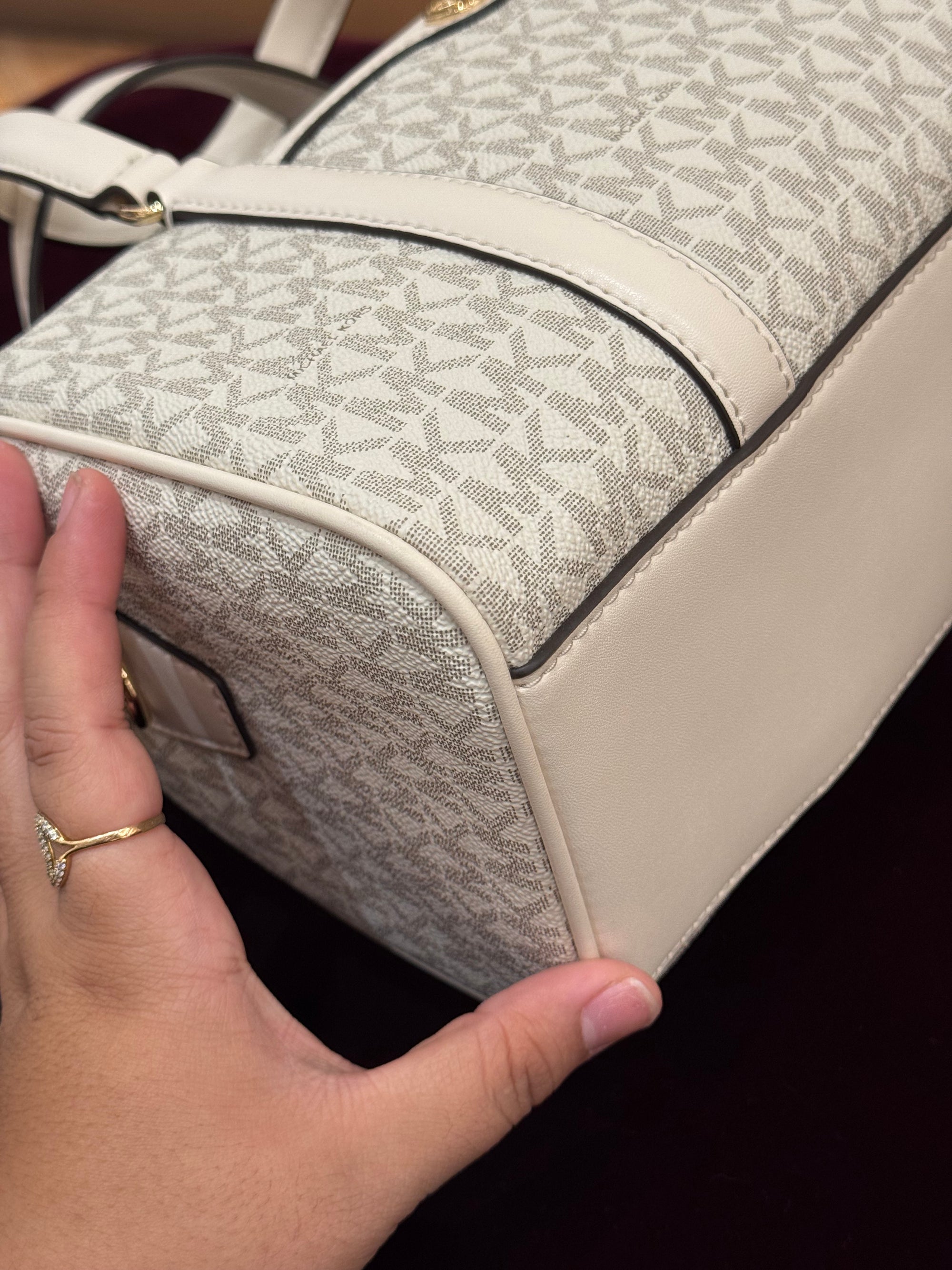 Michael Kors Travel Duffle Medium Cream Multi