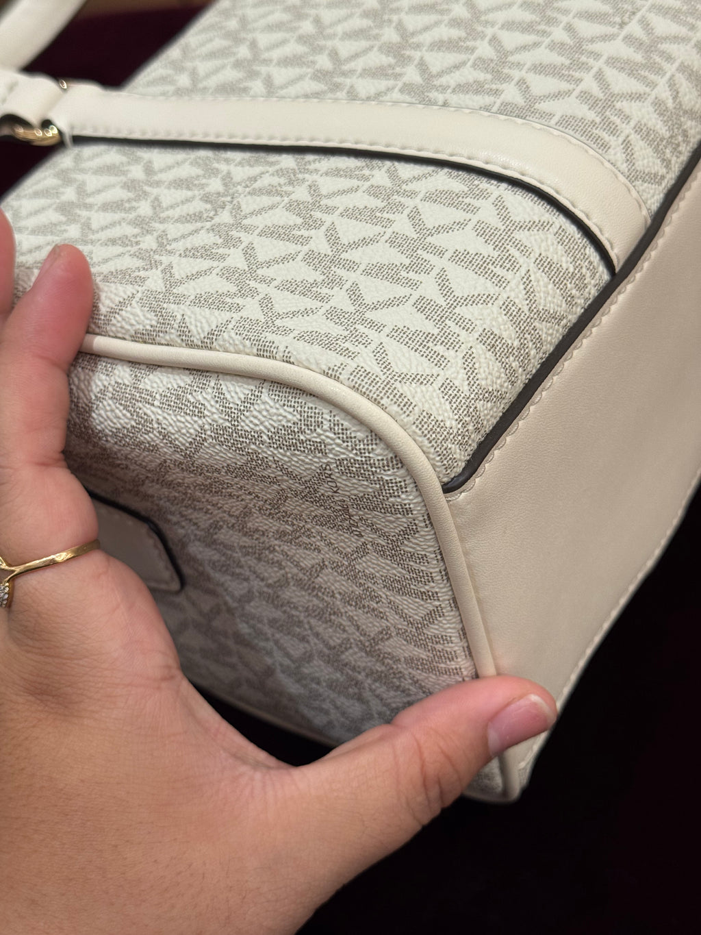 Michael Kors Travel Duffle Medium Cream Multi