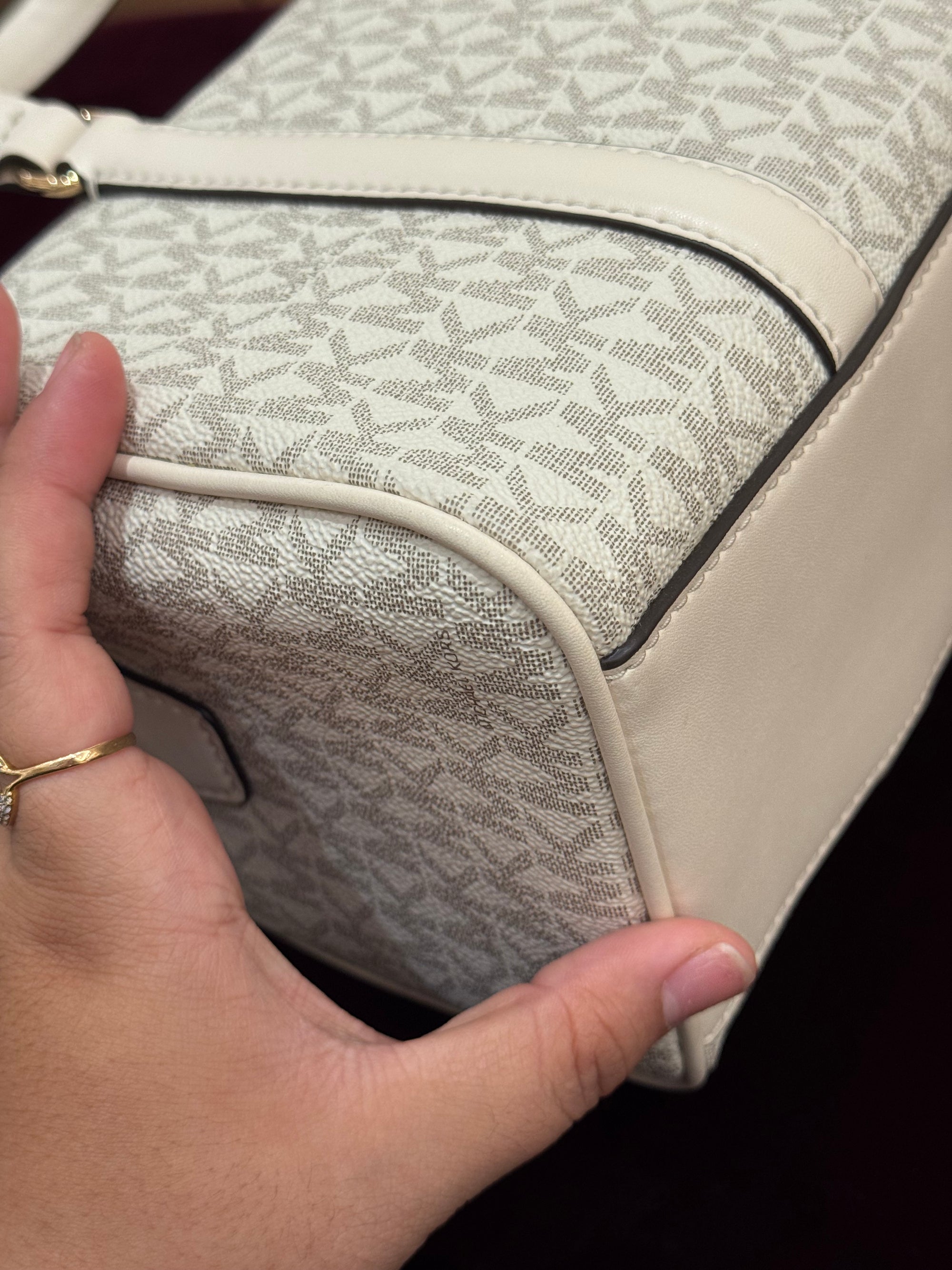 Michael Kors Travel Duffle Medium Cream Multi
