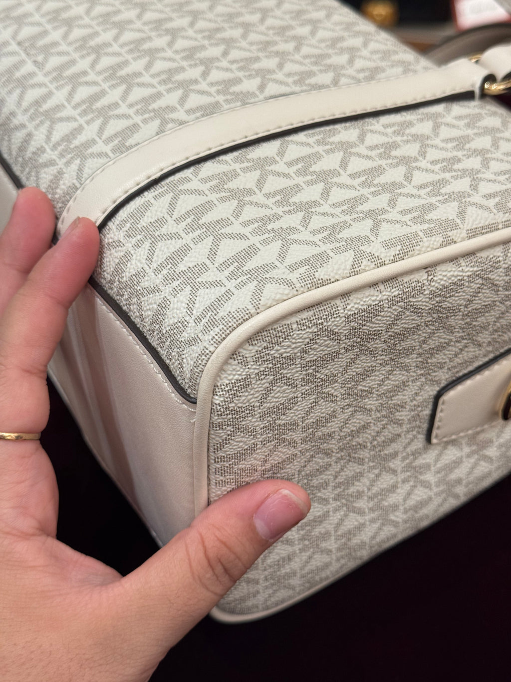 Michael Kors Travel Duffle Medium Cream Multi