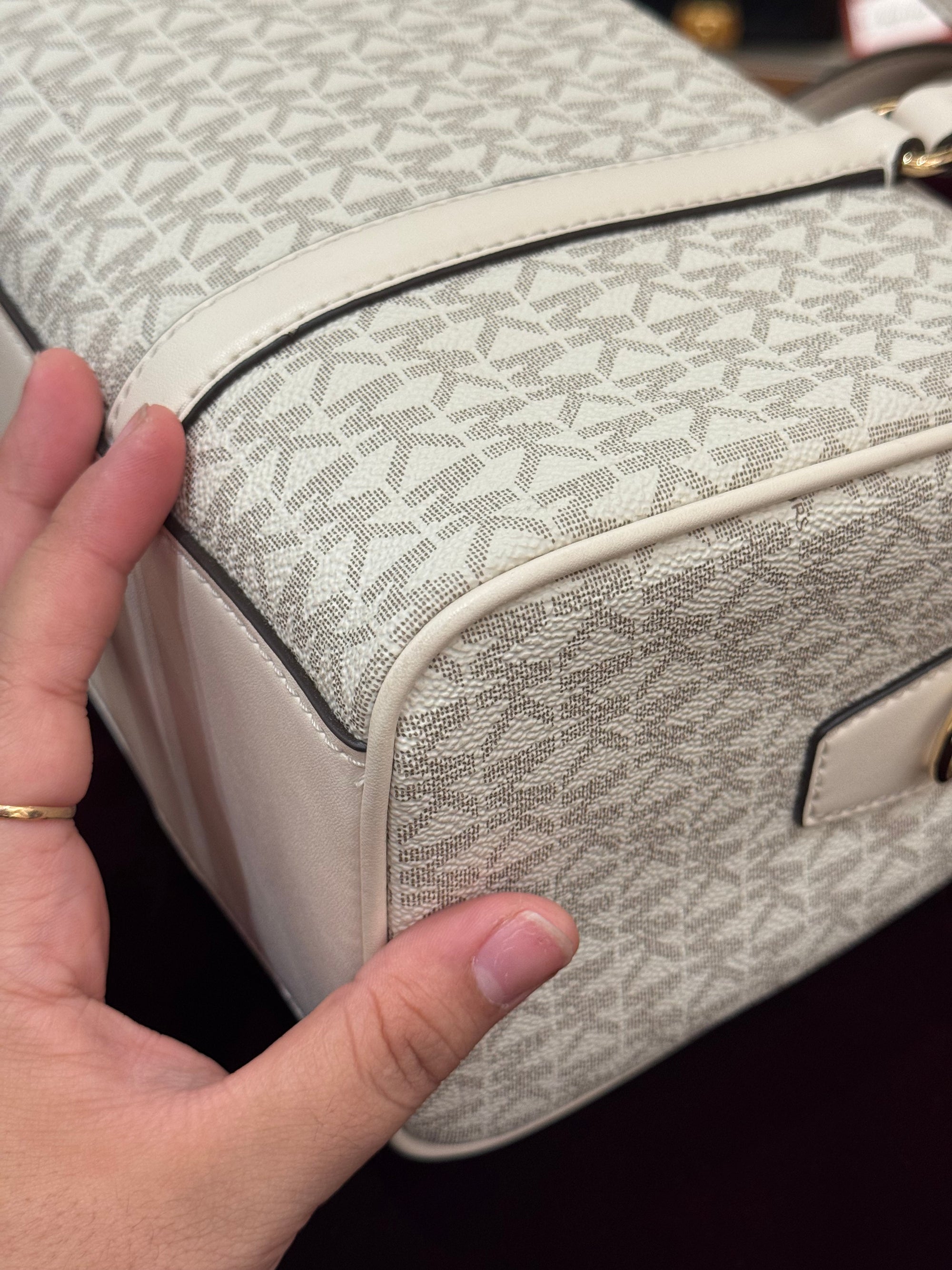 Michael Kors Travel Duffle Medium Cream Multi
