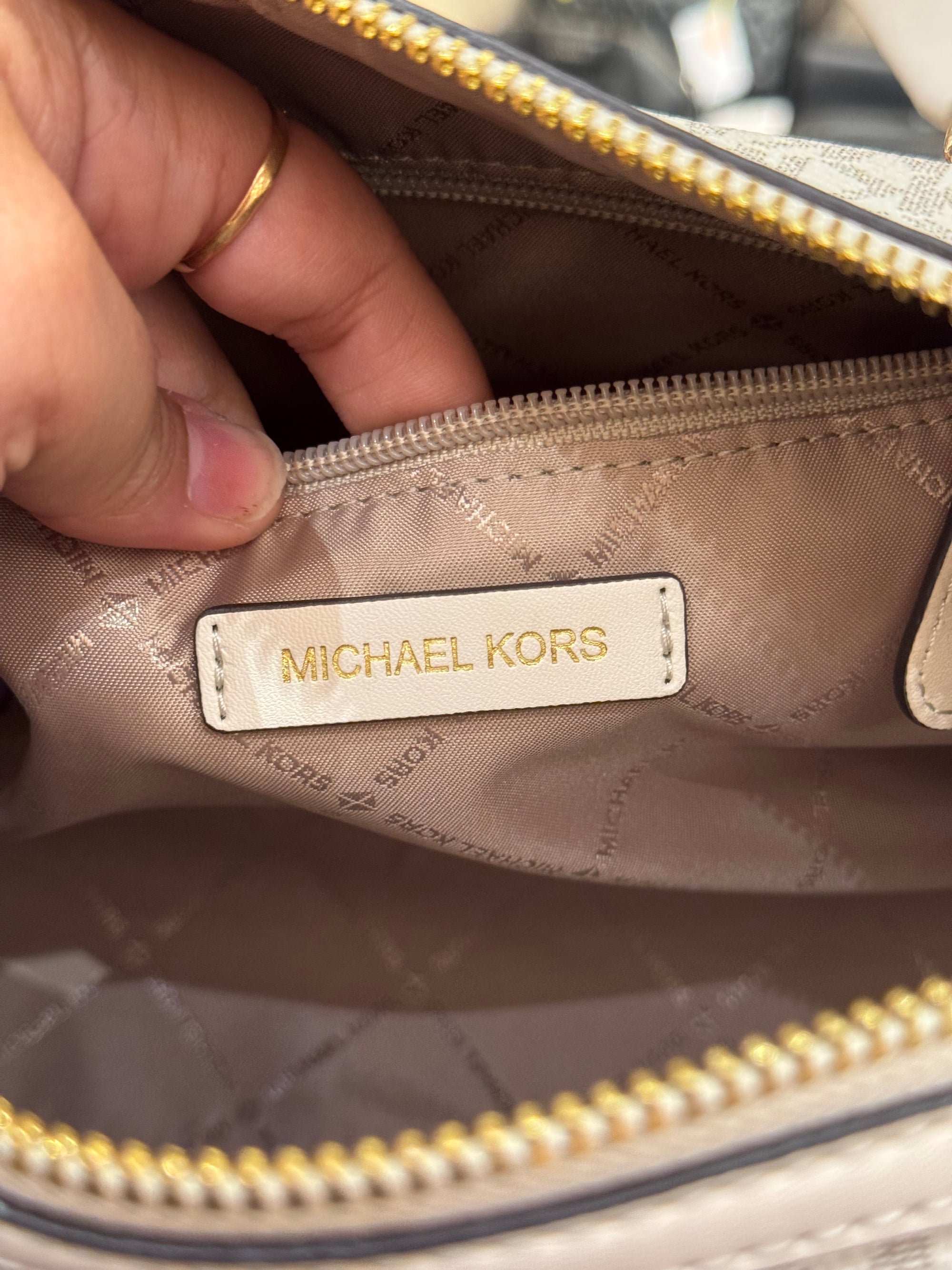 Michael Kors Travel Duffle Medium Cream Multi