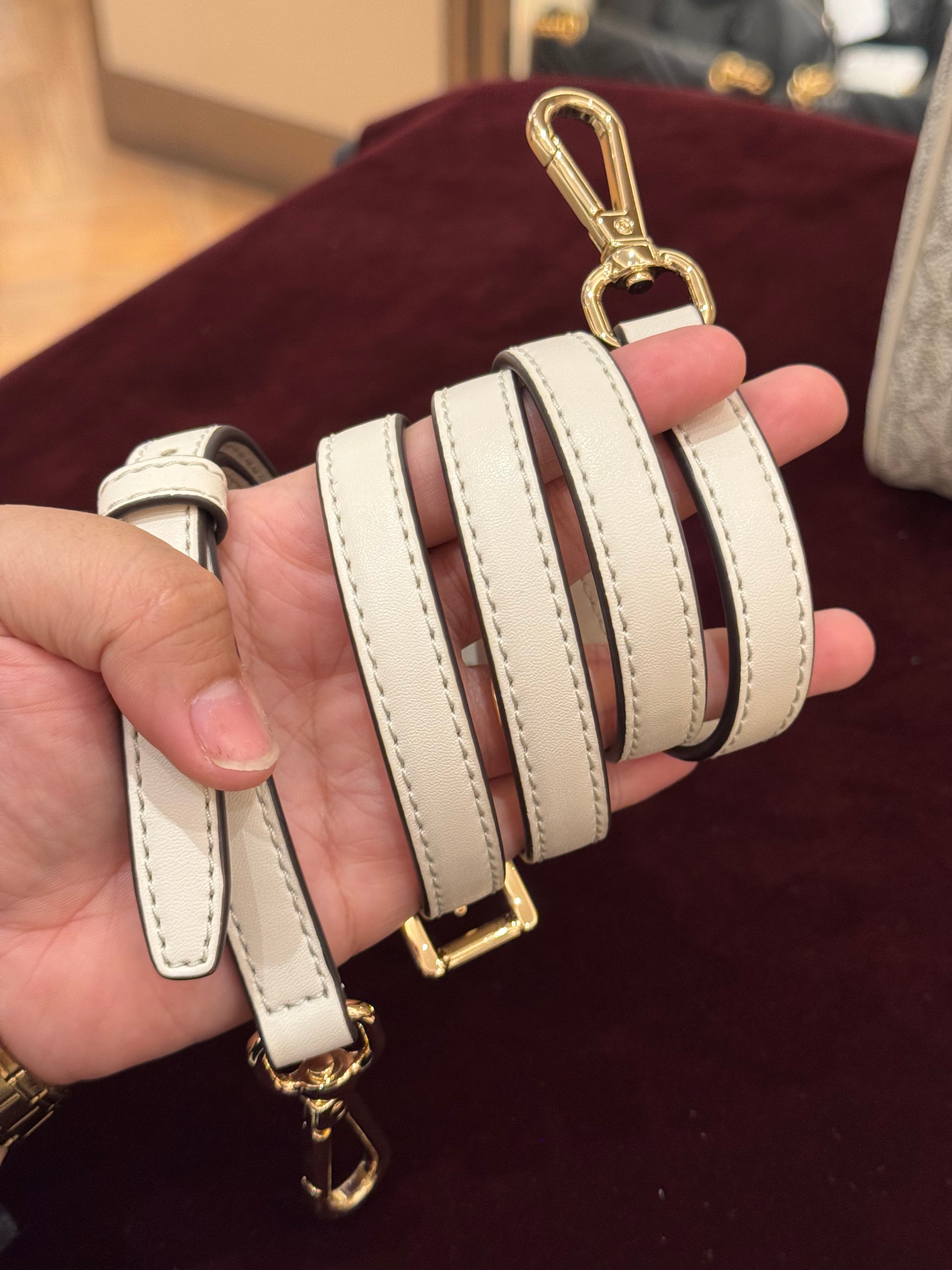 Michael Kors Travel Duffle Medium Cream Multi