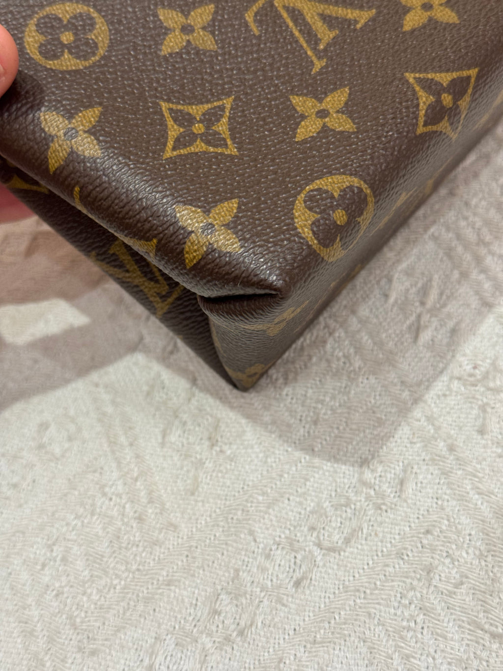 Louis Vuitton bb Locky Monogram