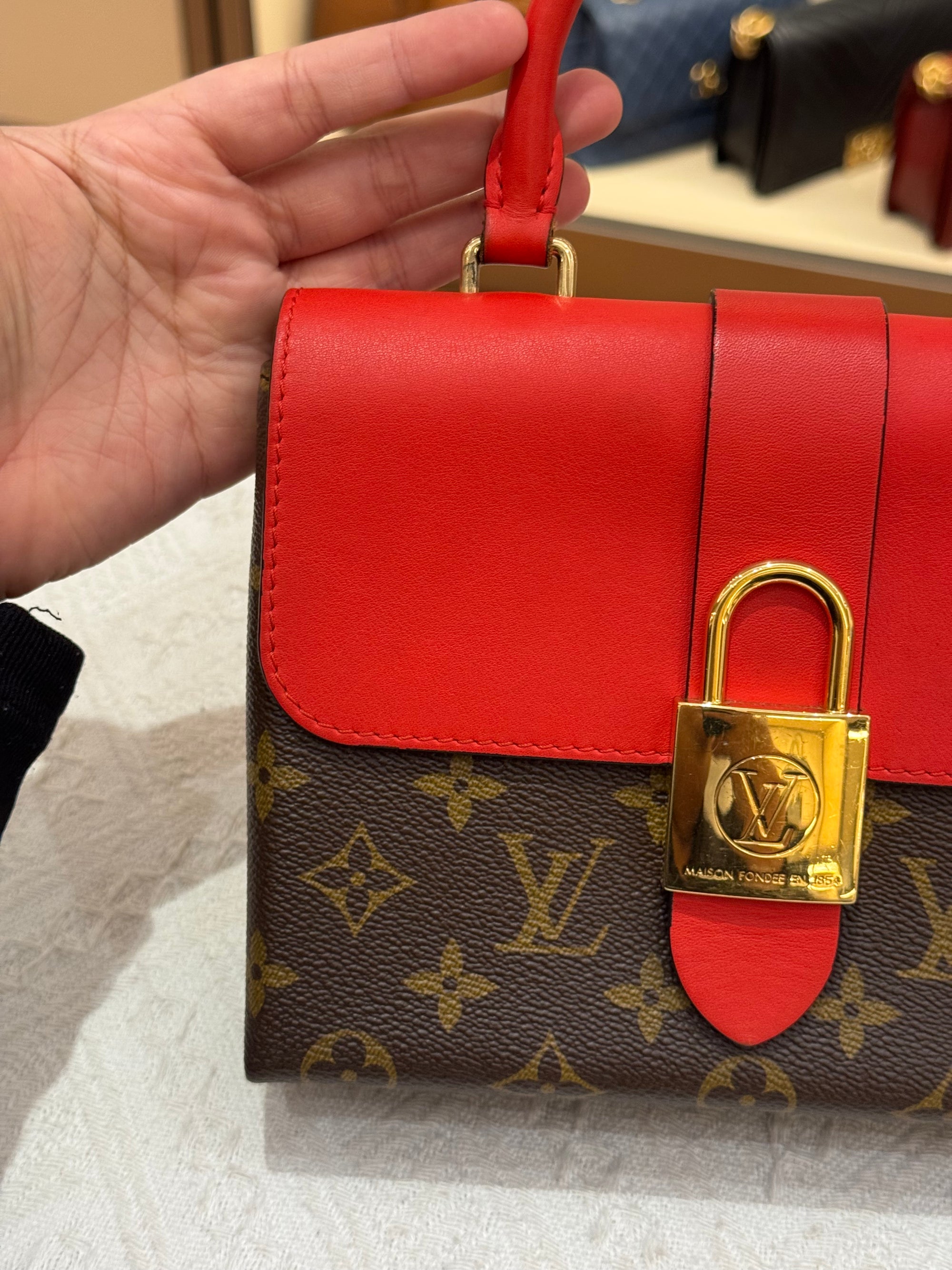 Louis Vuitton bb Locky Monogram