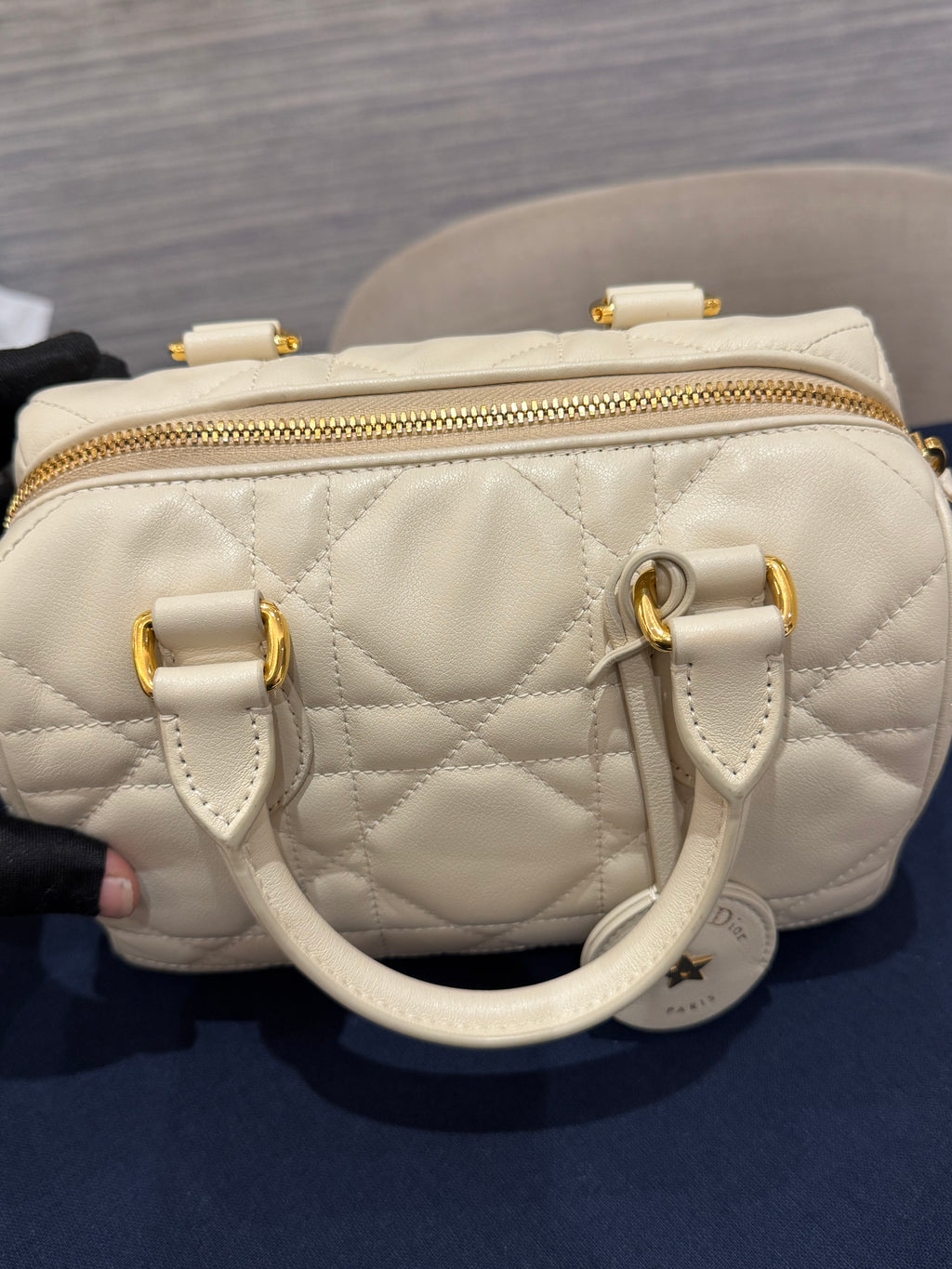 Dior Groove Macrocannage