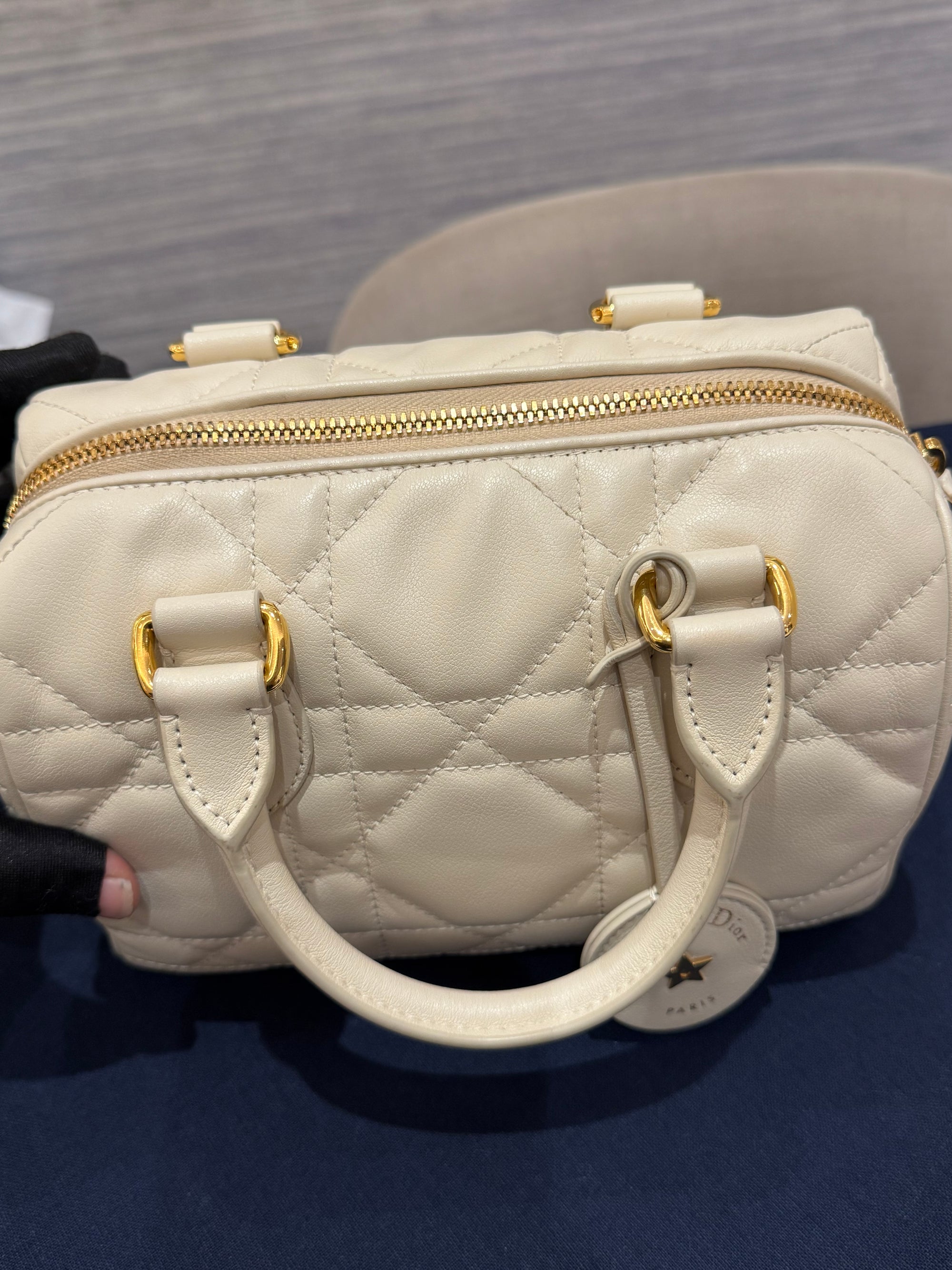 Dior Groove Macrocannage