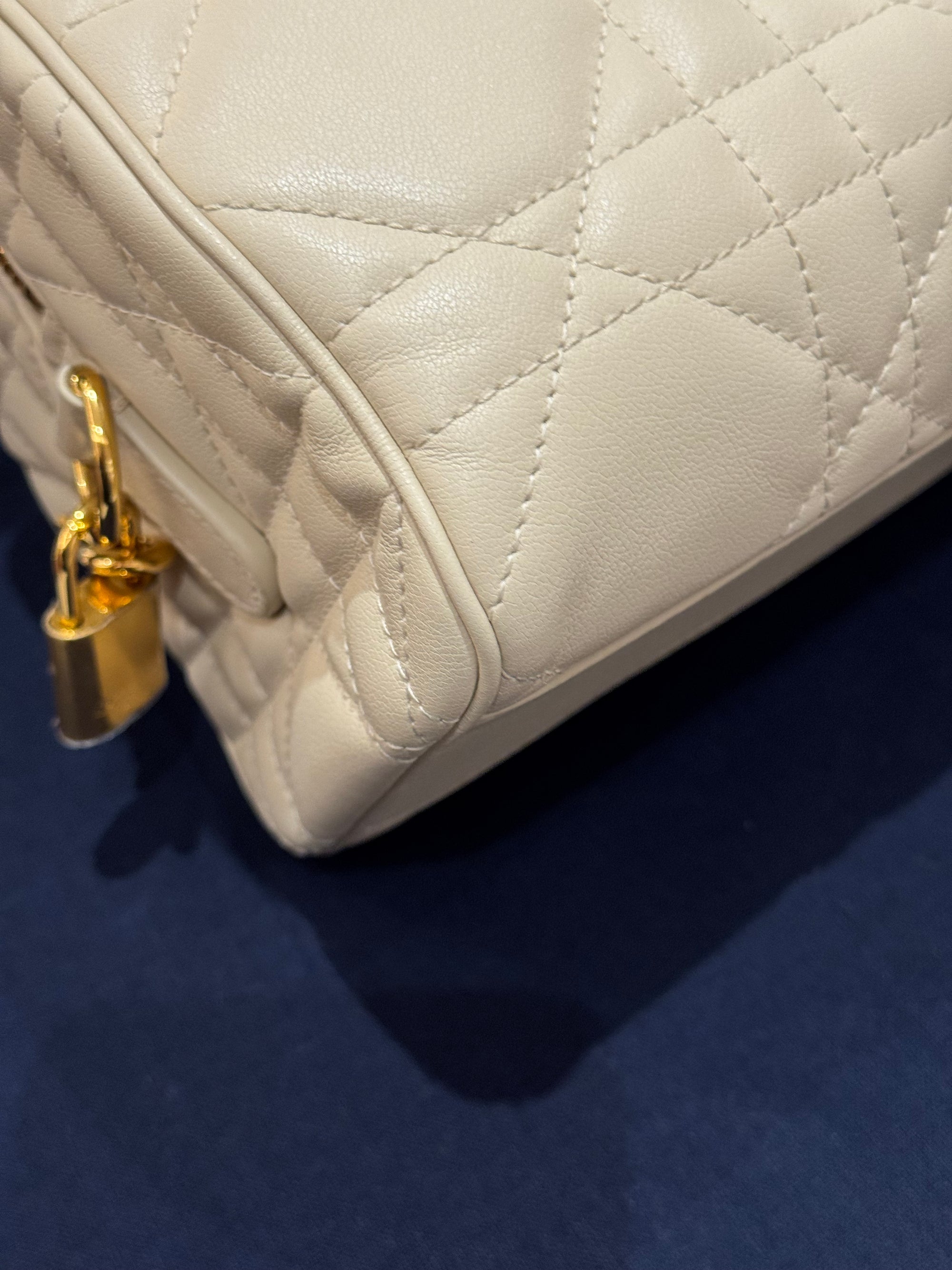 Dior Groove Macrocannage