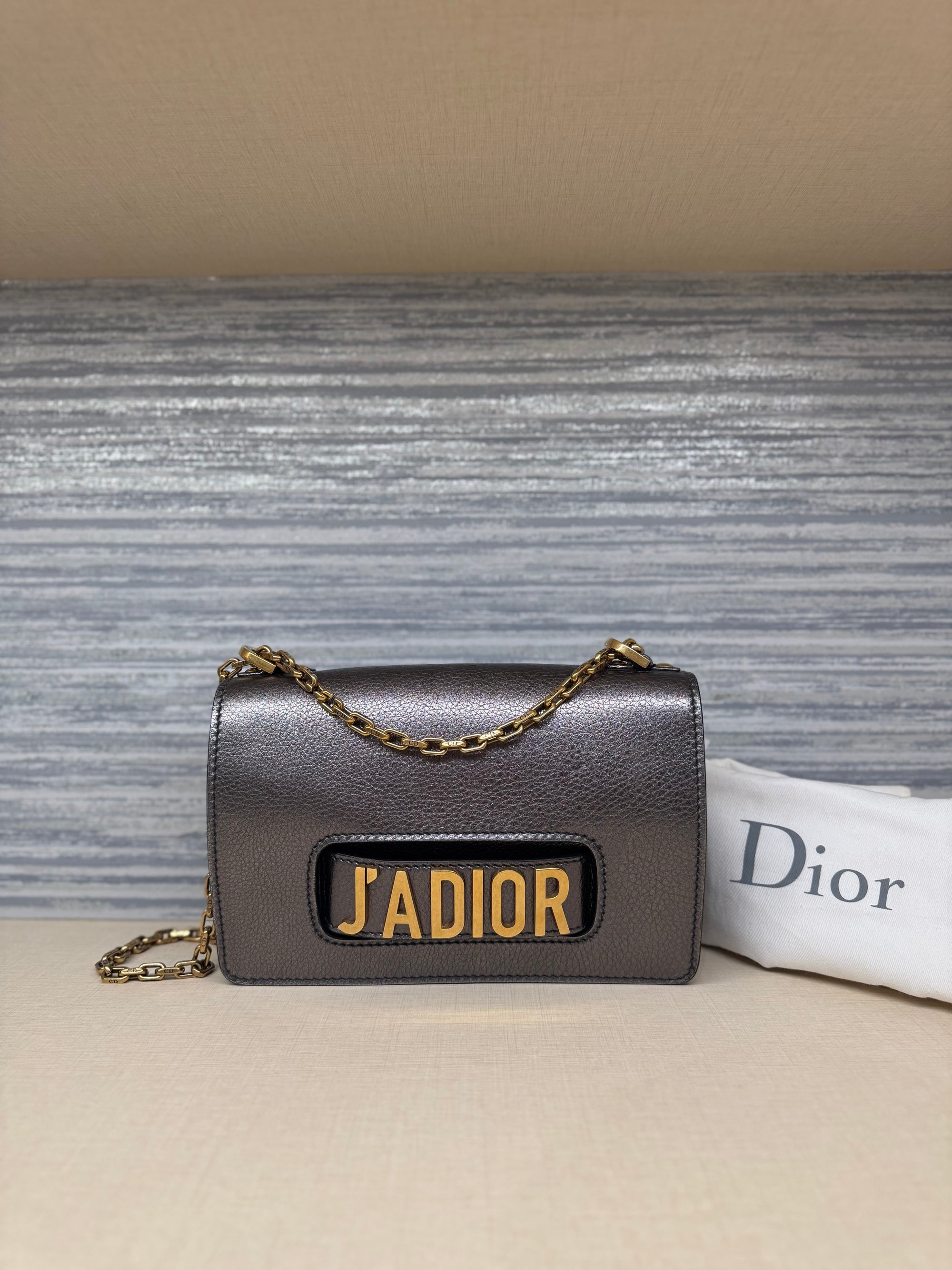 J'Adior Chain Flap Dark Grey Metalic