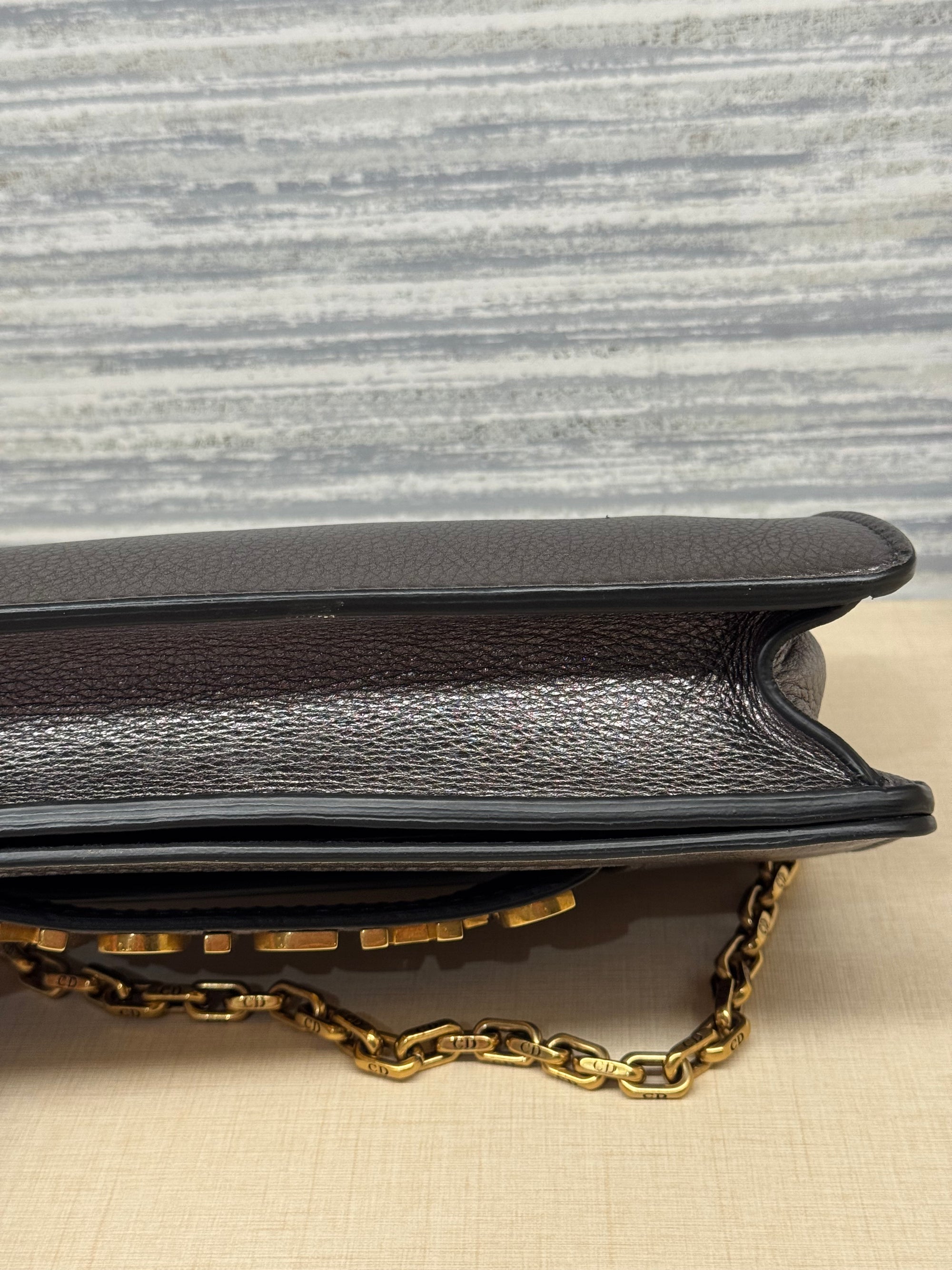 J'Adior Chain Flap Dark Grey Metalic