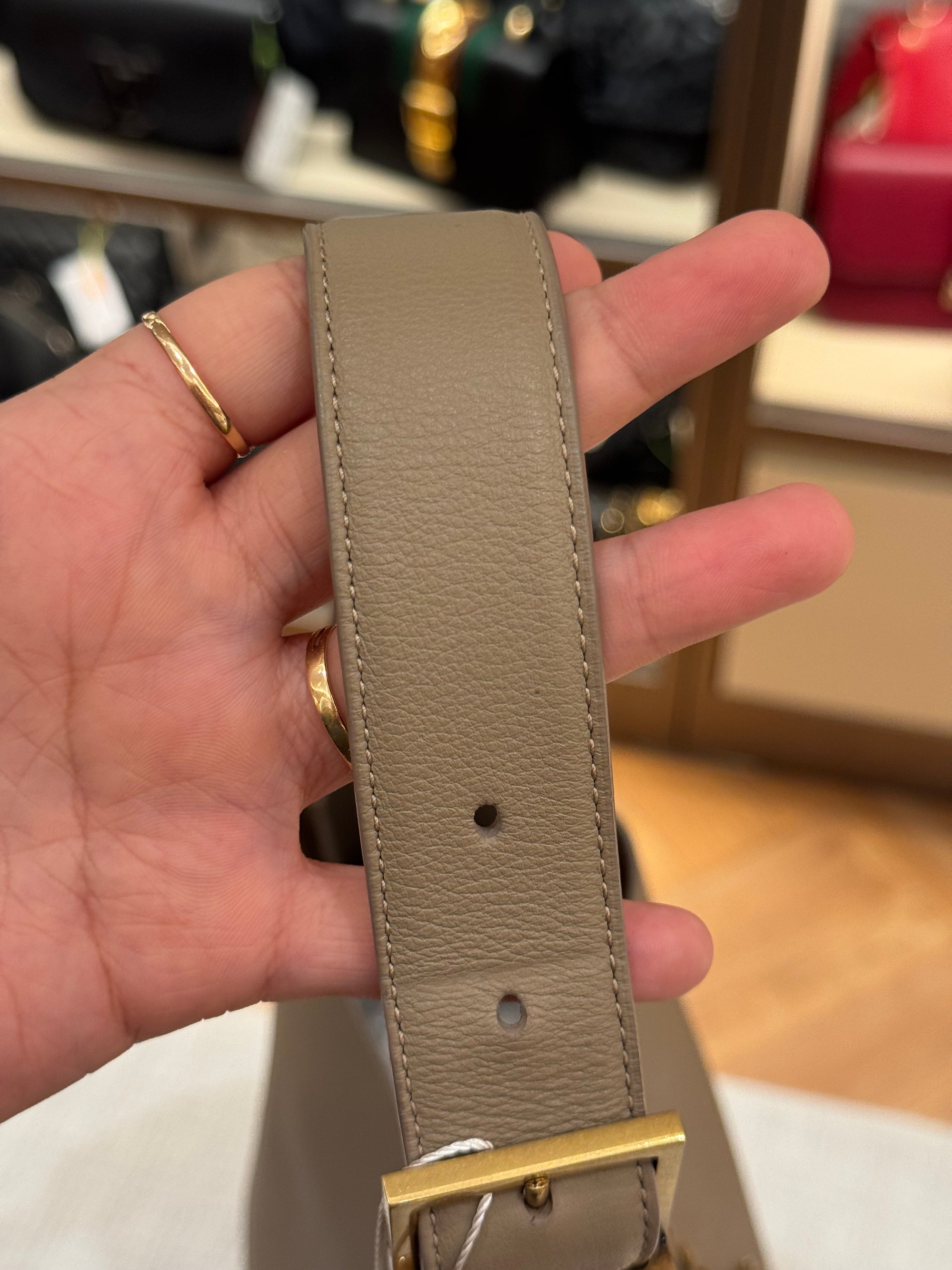 Saint Laurent LE5A7 Hobo