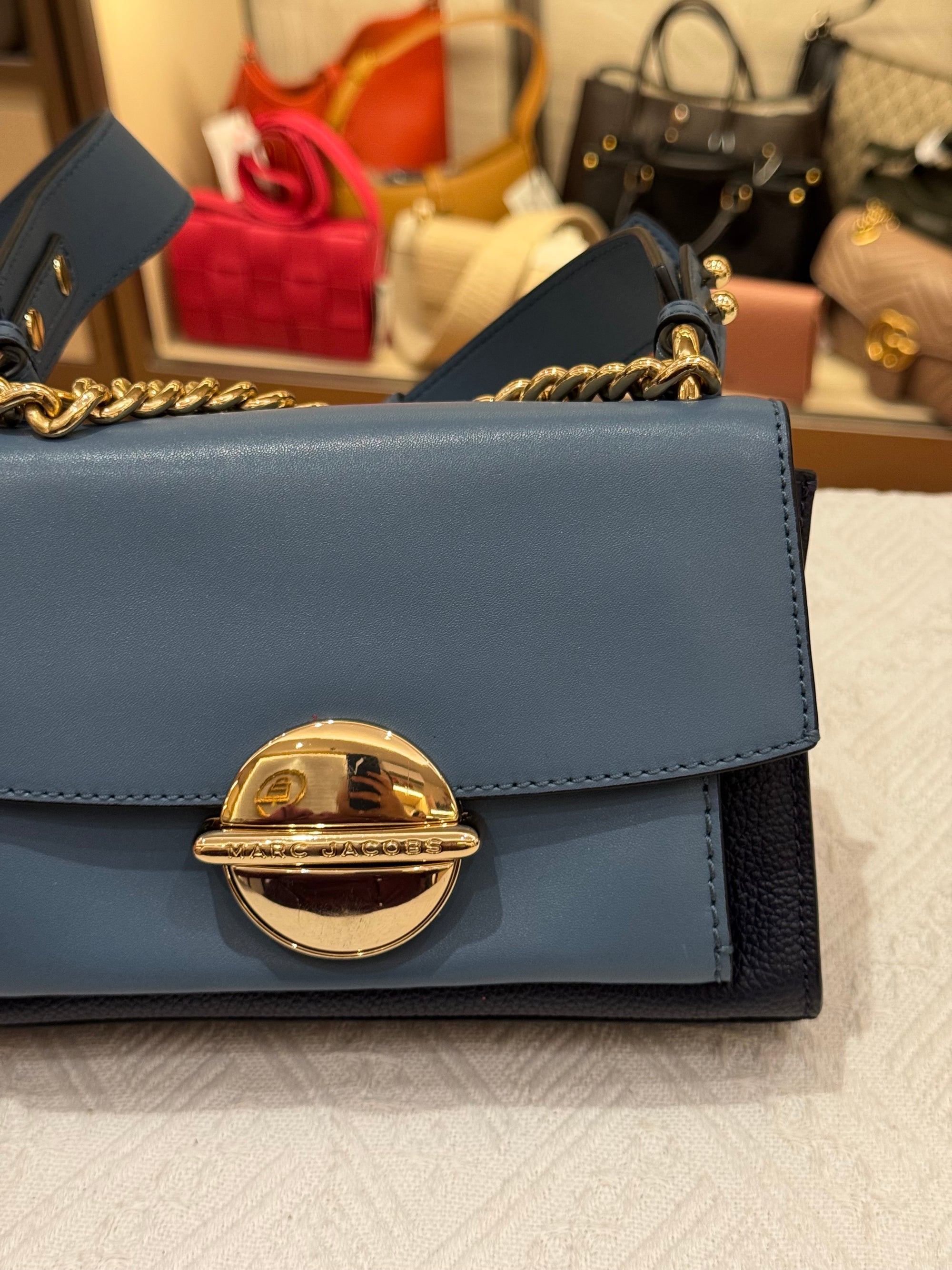 Marc Jacob The Tuck Look Blue