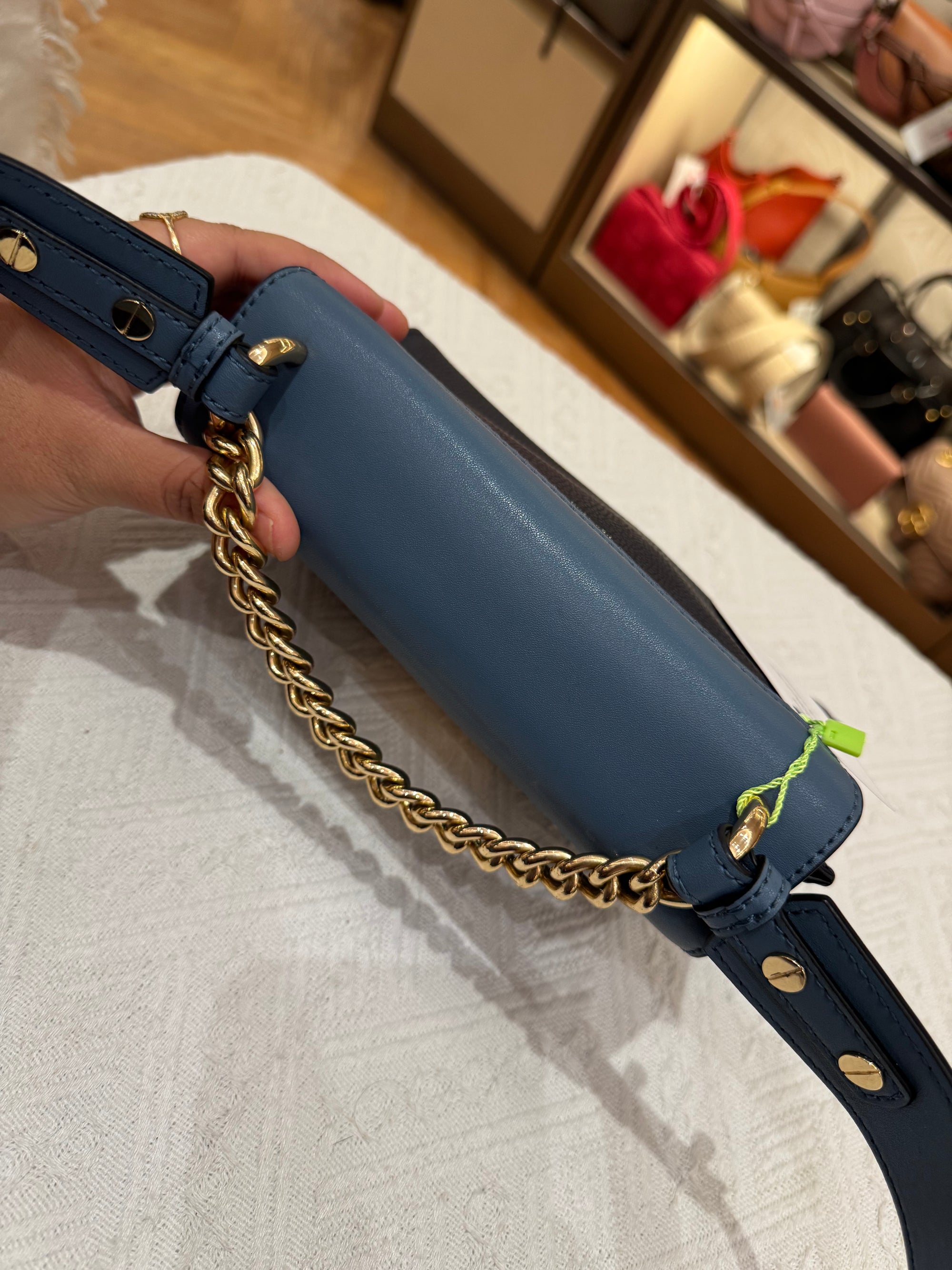Marc Jacob The Tuck Look Blue