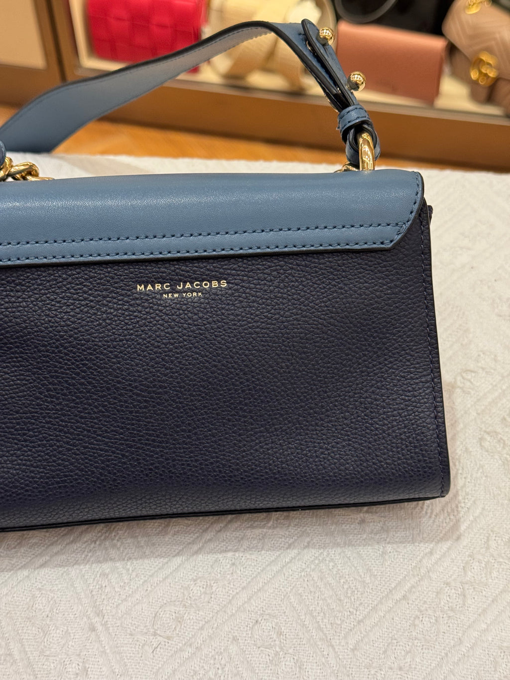 Marc Jacob The Tuck Look Blue