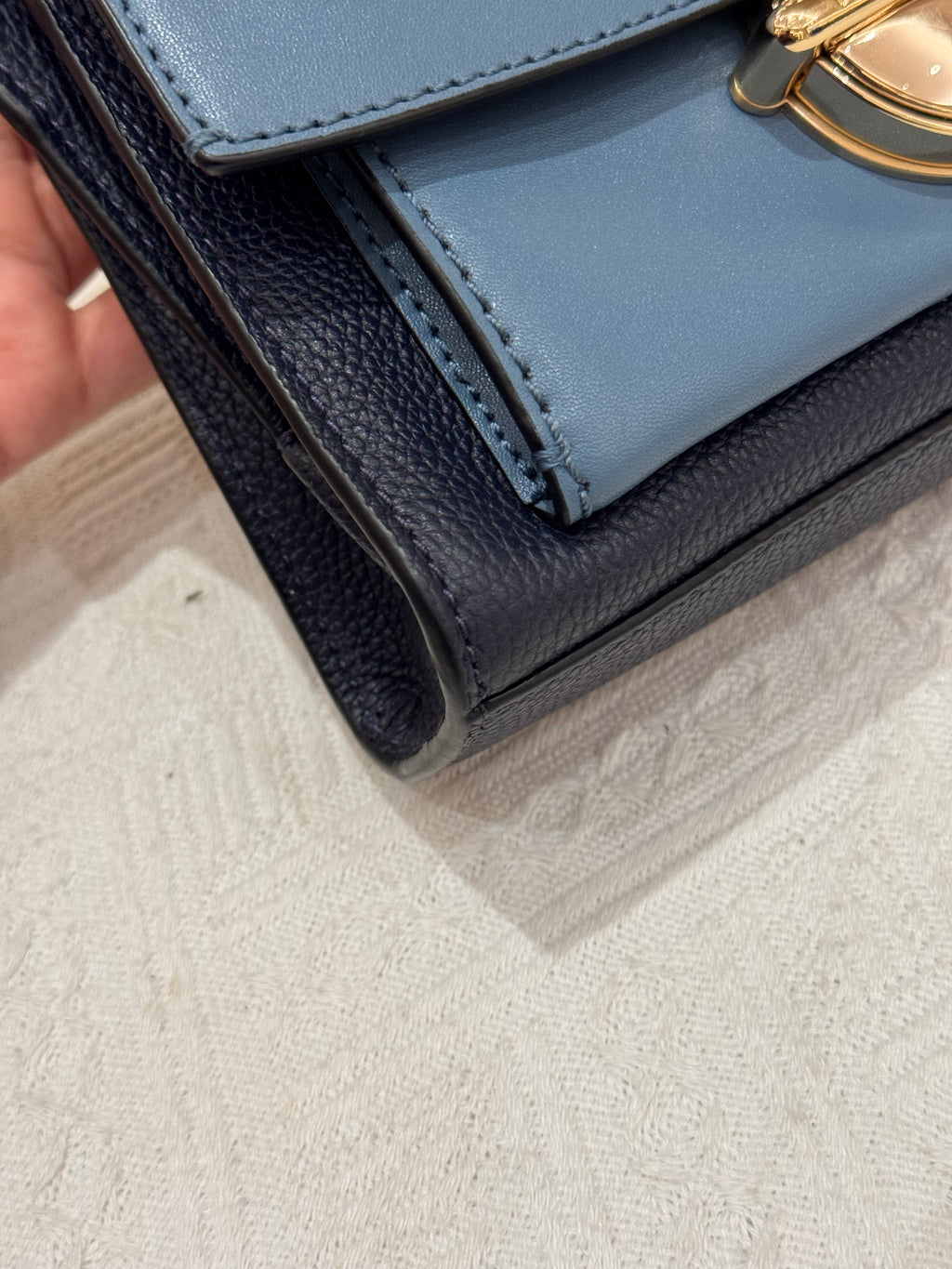 Marc Jacob The Tuck Look Blue