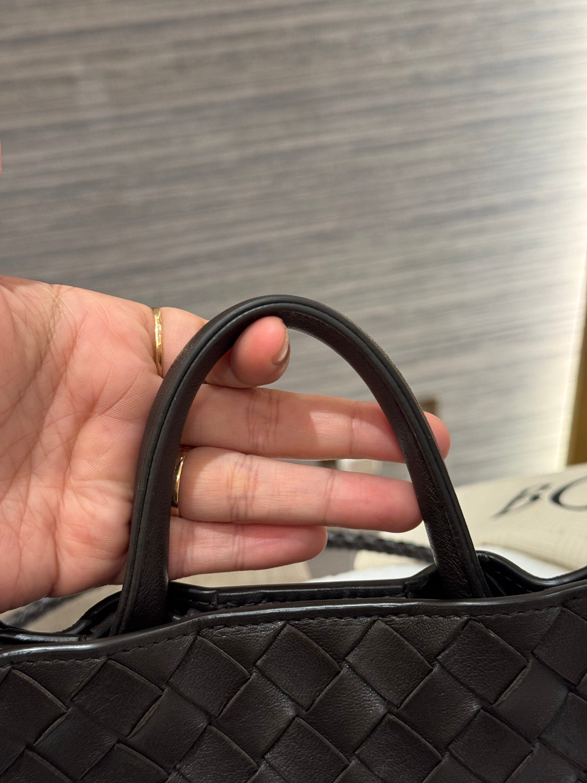 Bottega Veneta Andiamo Small Fondant