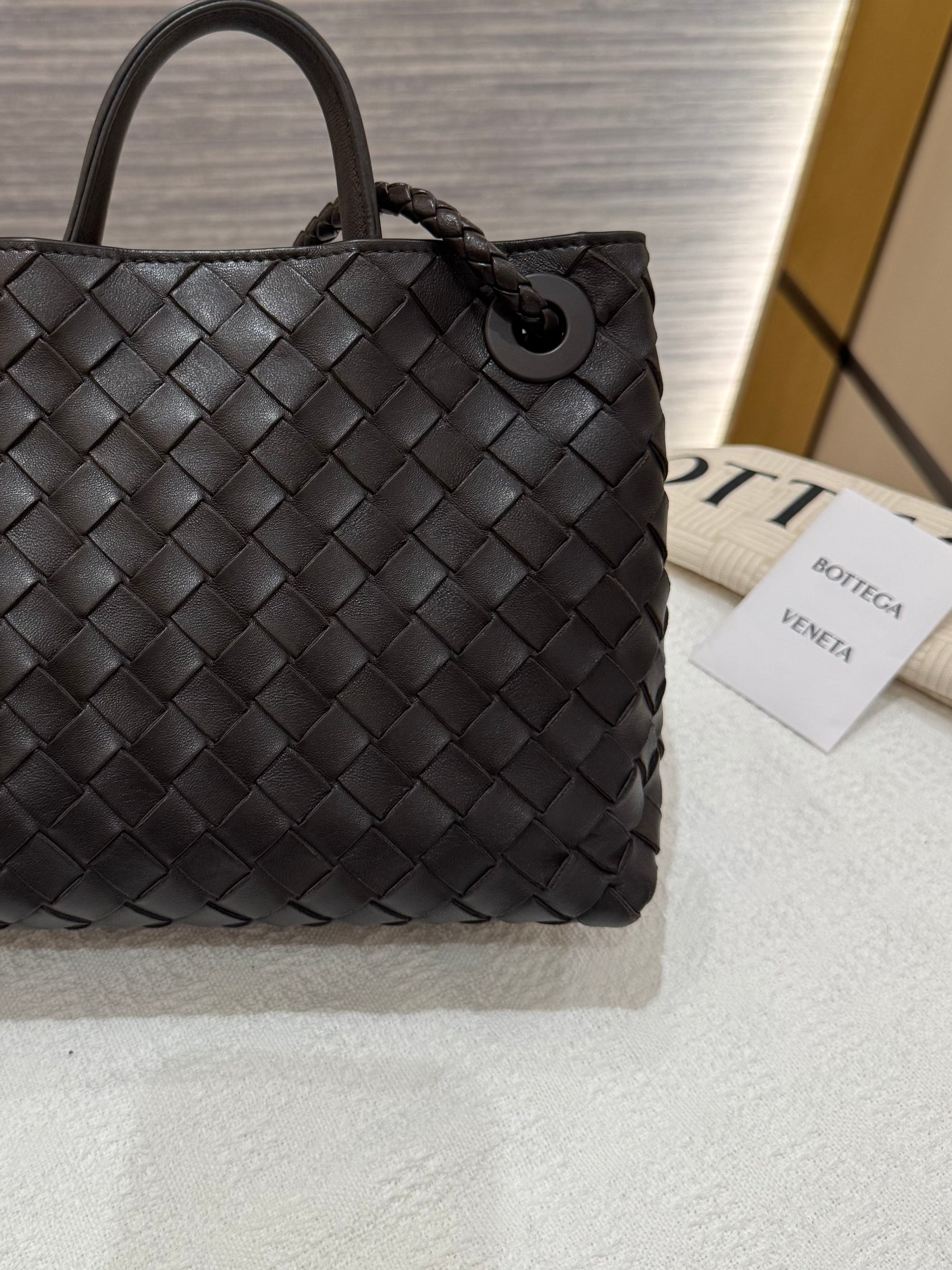 Bottega Veneta Andiamo Small Fondant