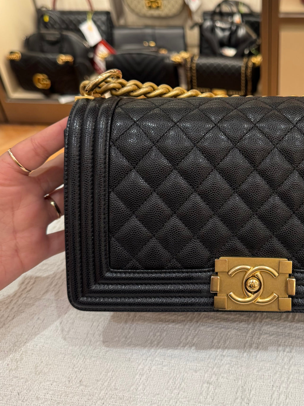 Chanel Boy Caviar Old Meidum Black GHW