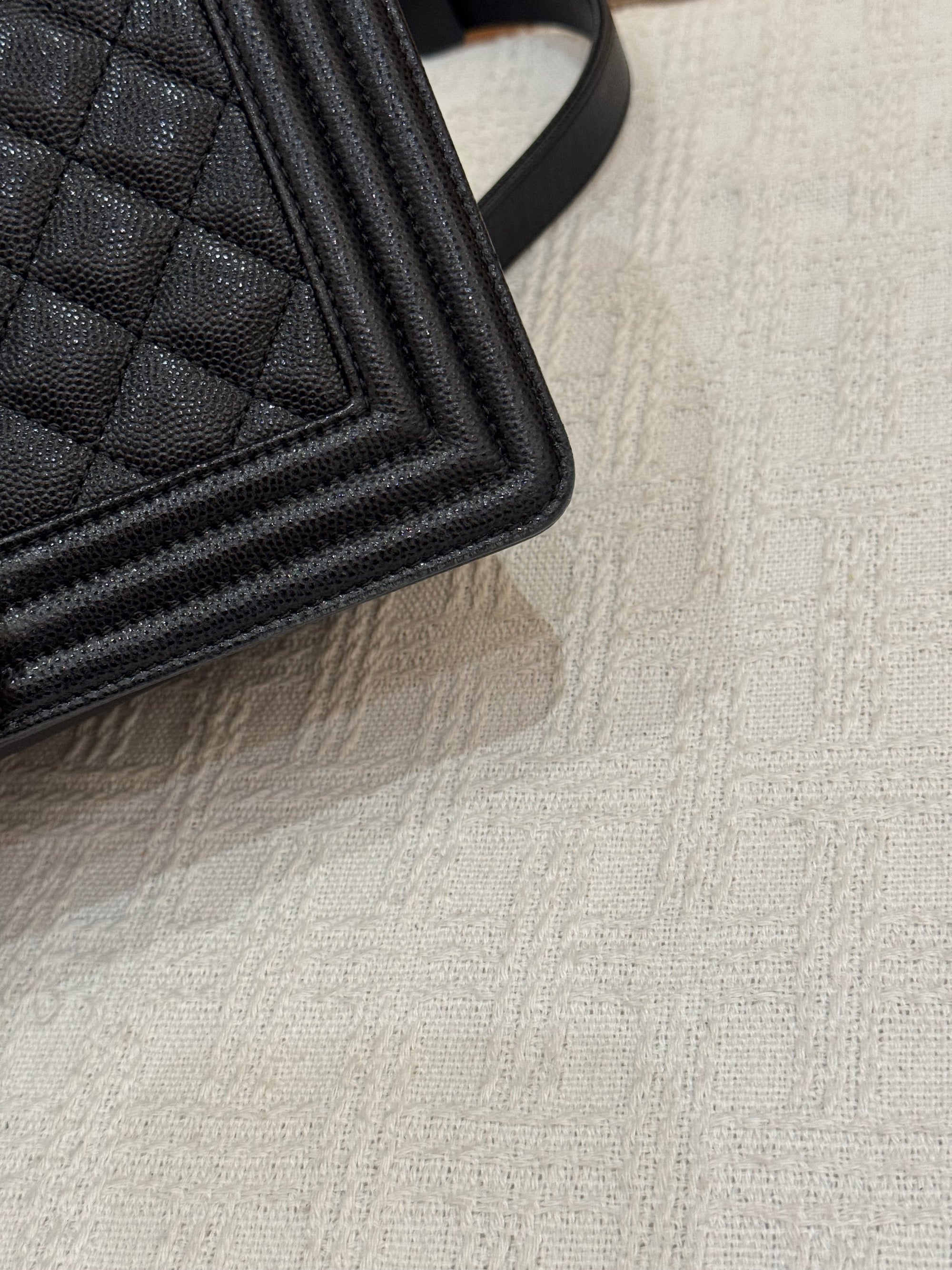 Chanel Boy Caviar Old Meidum Black GHW